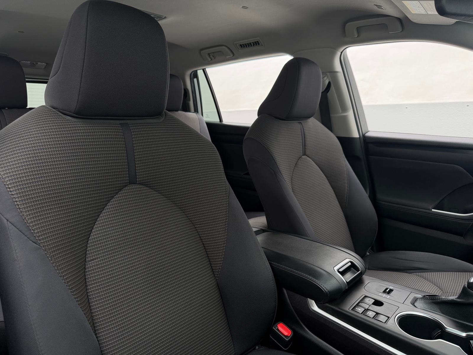 Thumbnail: 2023 Toyota Highlander - 2