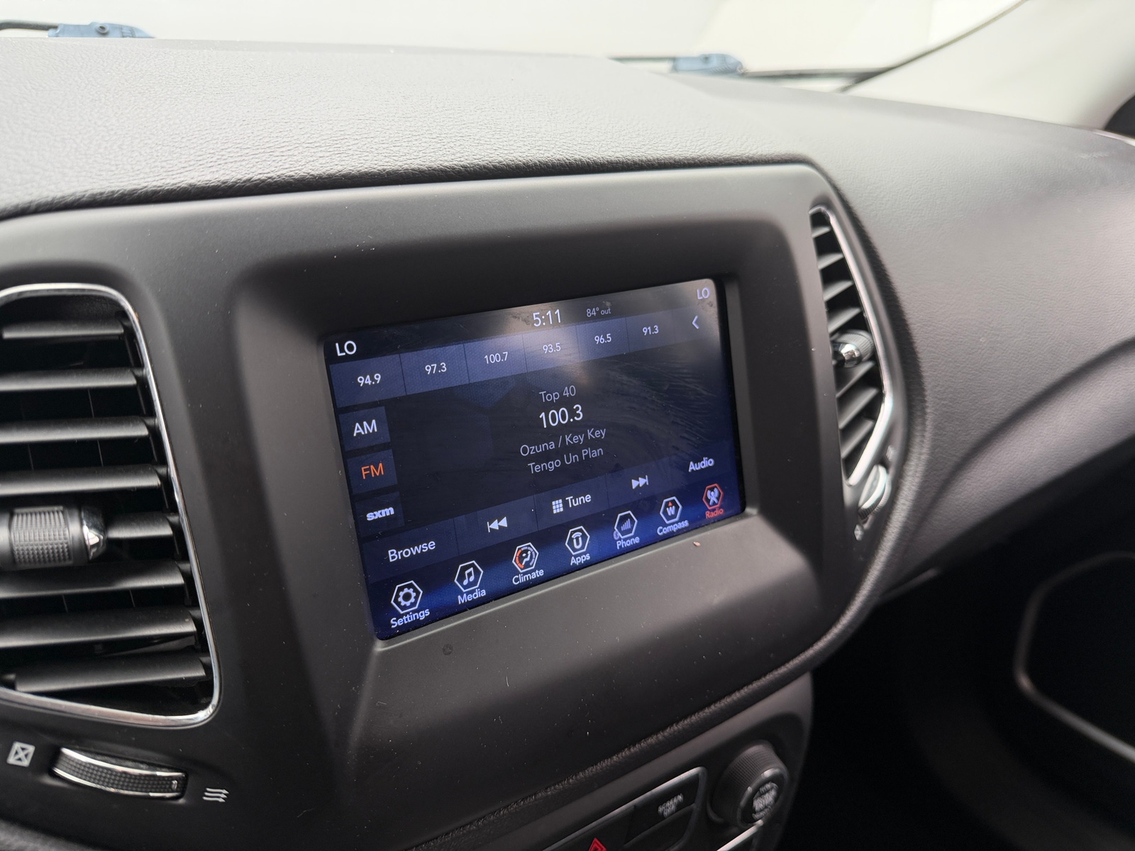 Thumbnail: 2018 Jeep Compass - 4