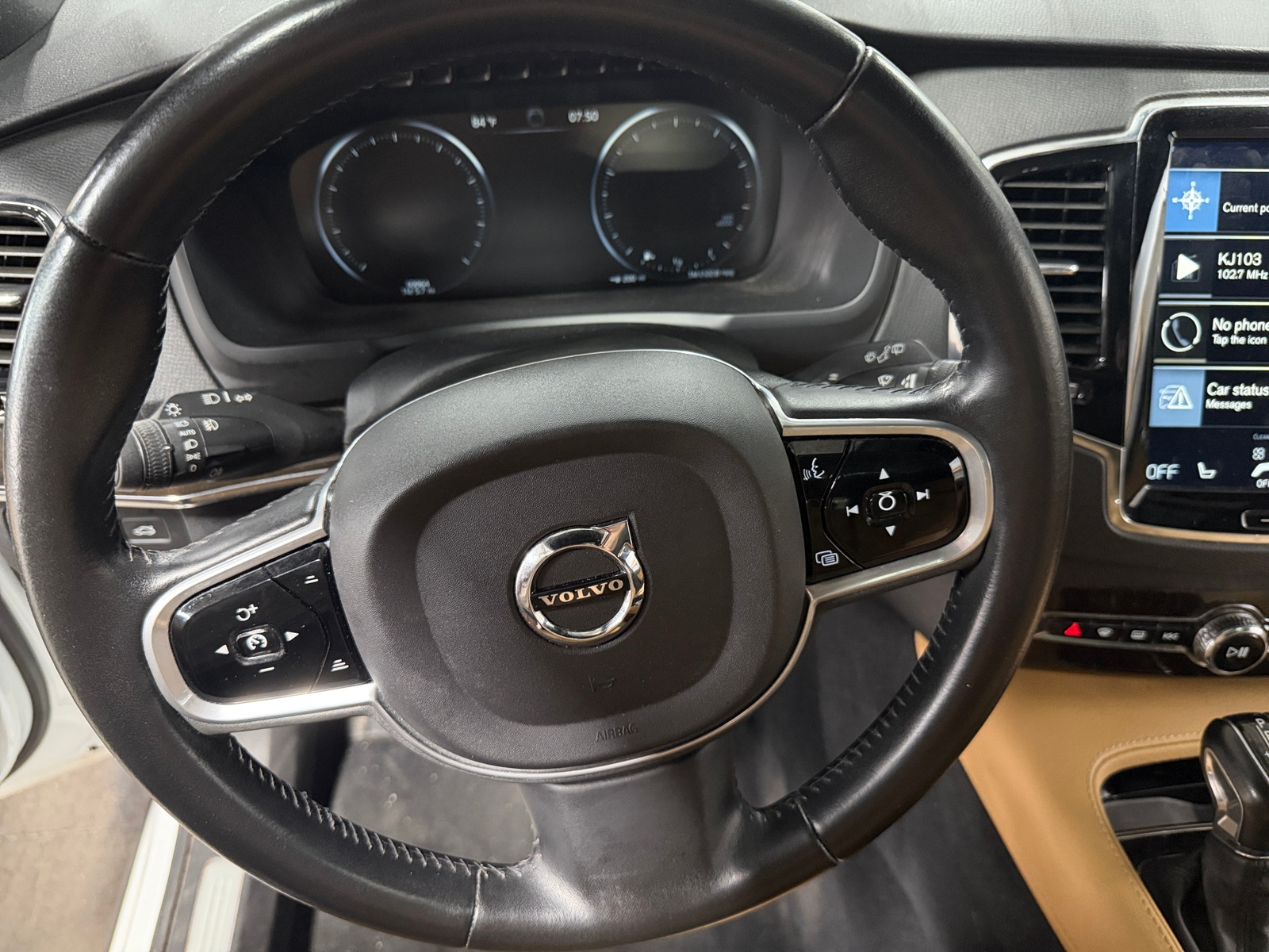 Thumbnail: 2018 Volvo XC90 - 4