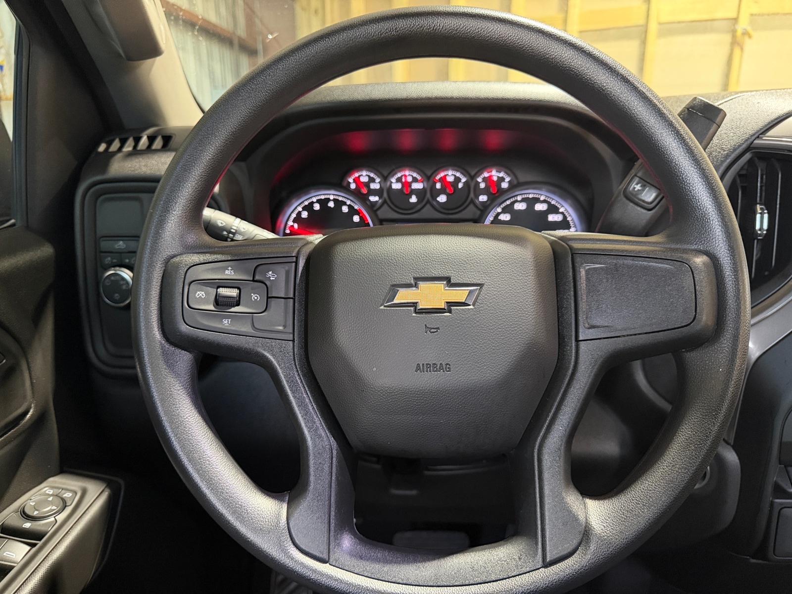 Thumbnail: 2025 Chevrolet Silverado 1500 - 5