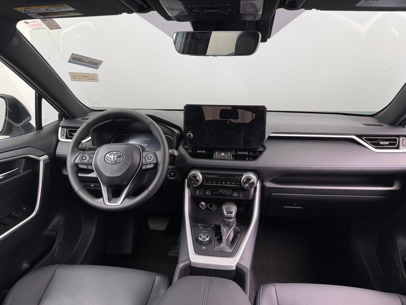 Thumbnail: 2025 Toyota RAV4 - 2