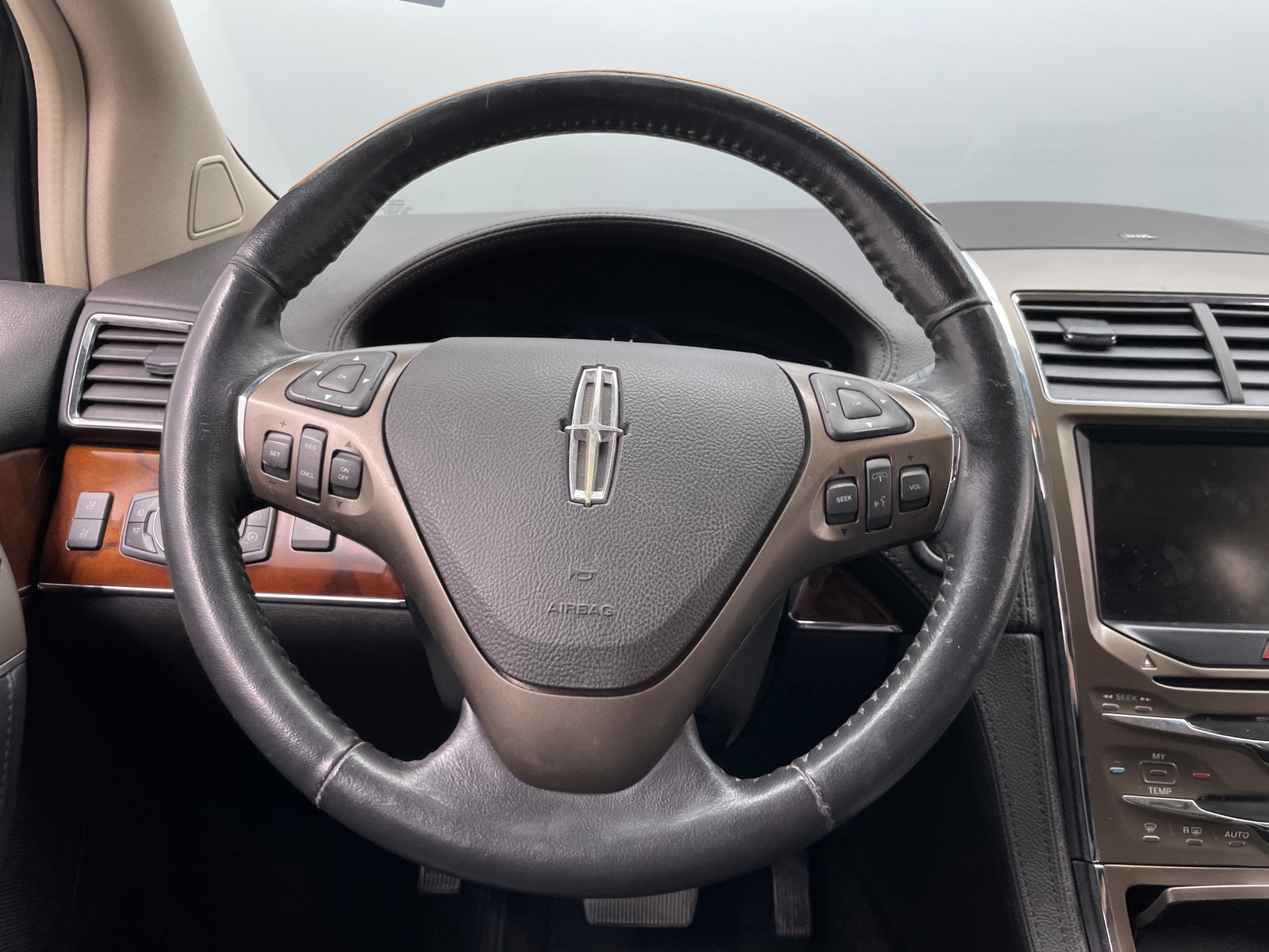 Thumbnail: 2013 Lincoln MKX - 4