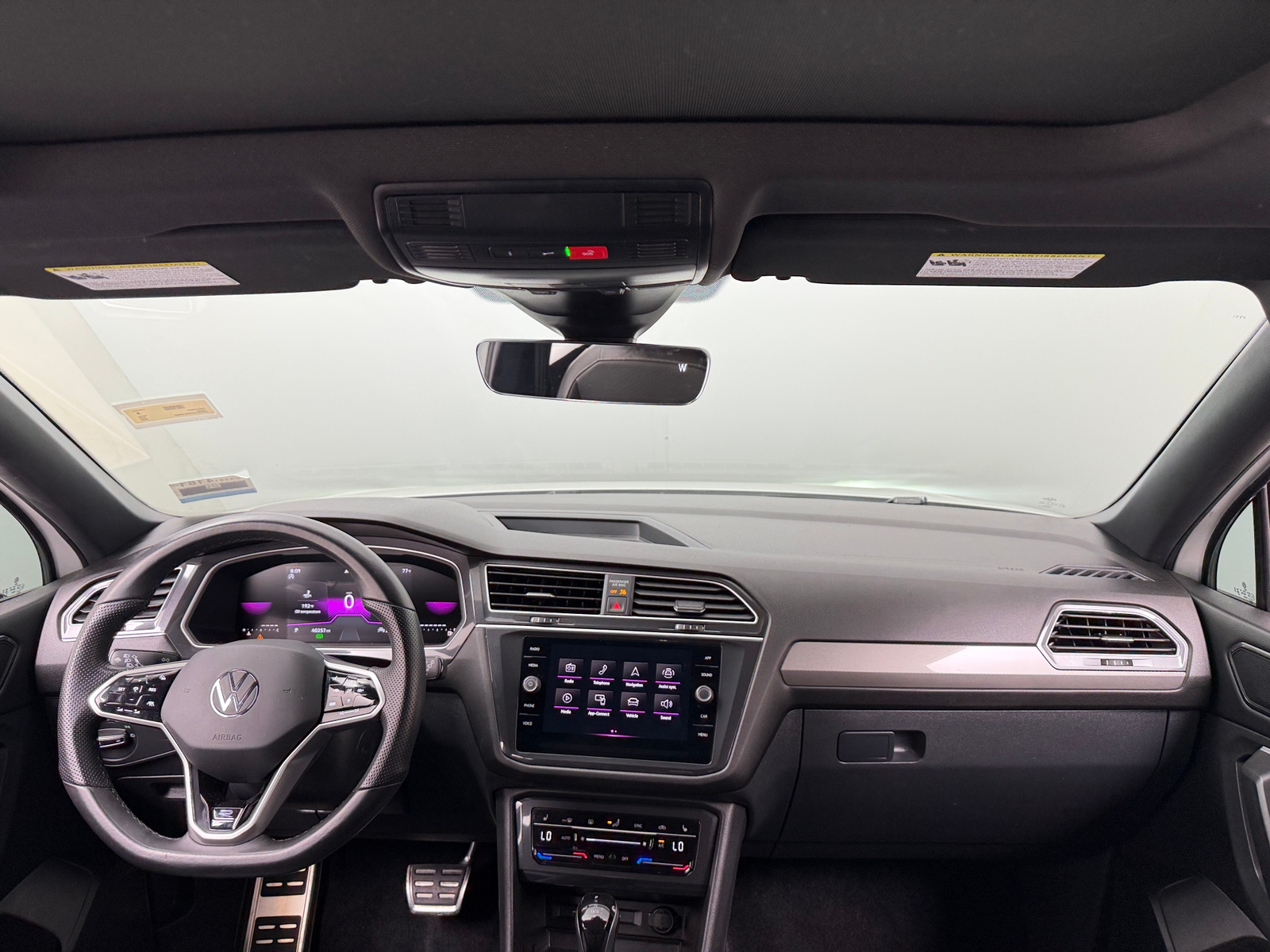 Thumbnail: 2023 Volkswagen Tiguan - 2