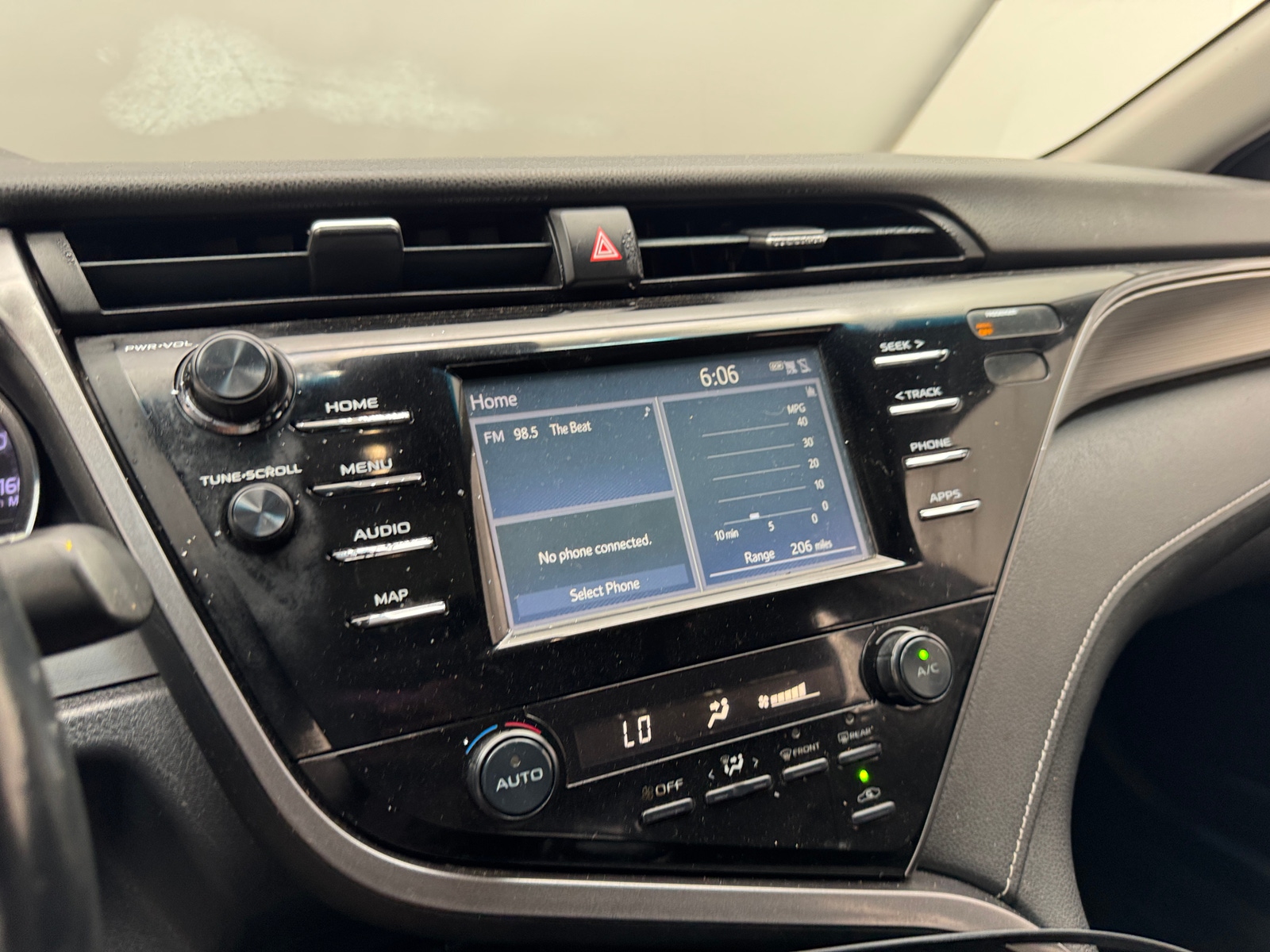 Thumbnail: 2019 Toyota Camry - 4