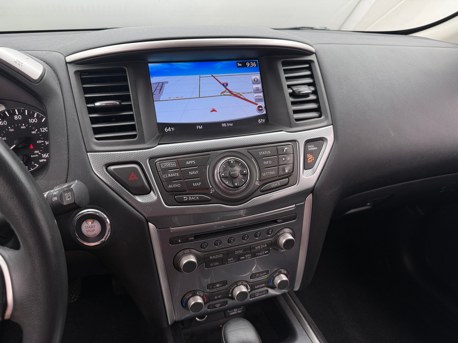 Thumbnail: 2018 Nissan Pathfinder - 3