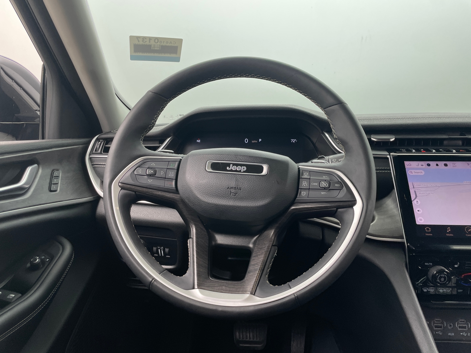 Thumbnail: 2023 Jeep Grand Cherokee L - 4