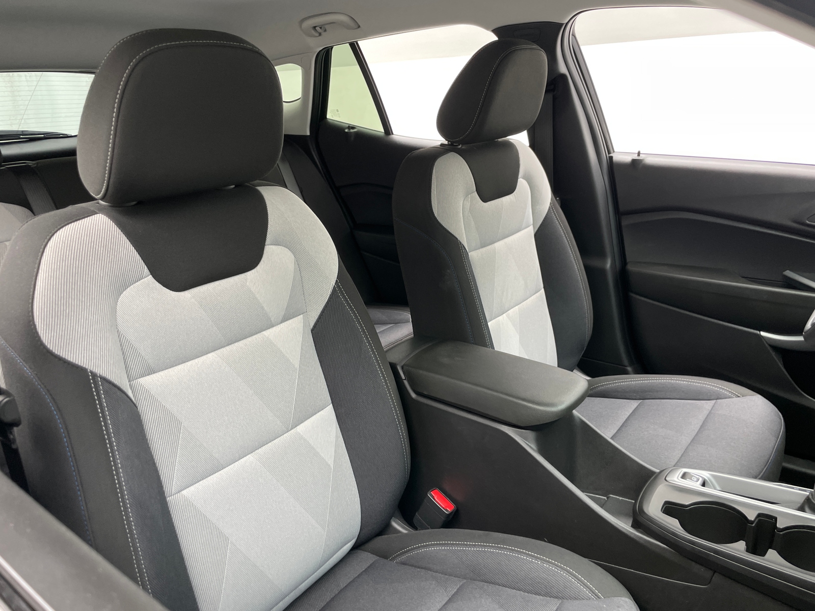 Thumbnail: 2026 Chevrolet Trax - 2