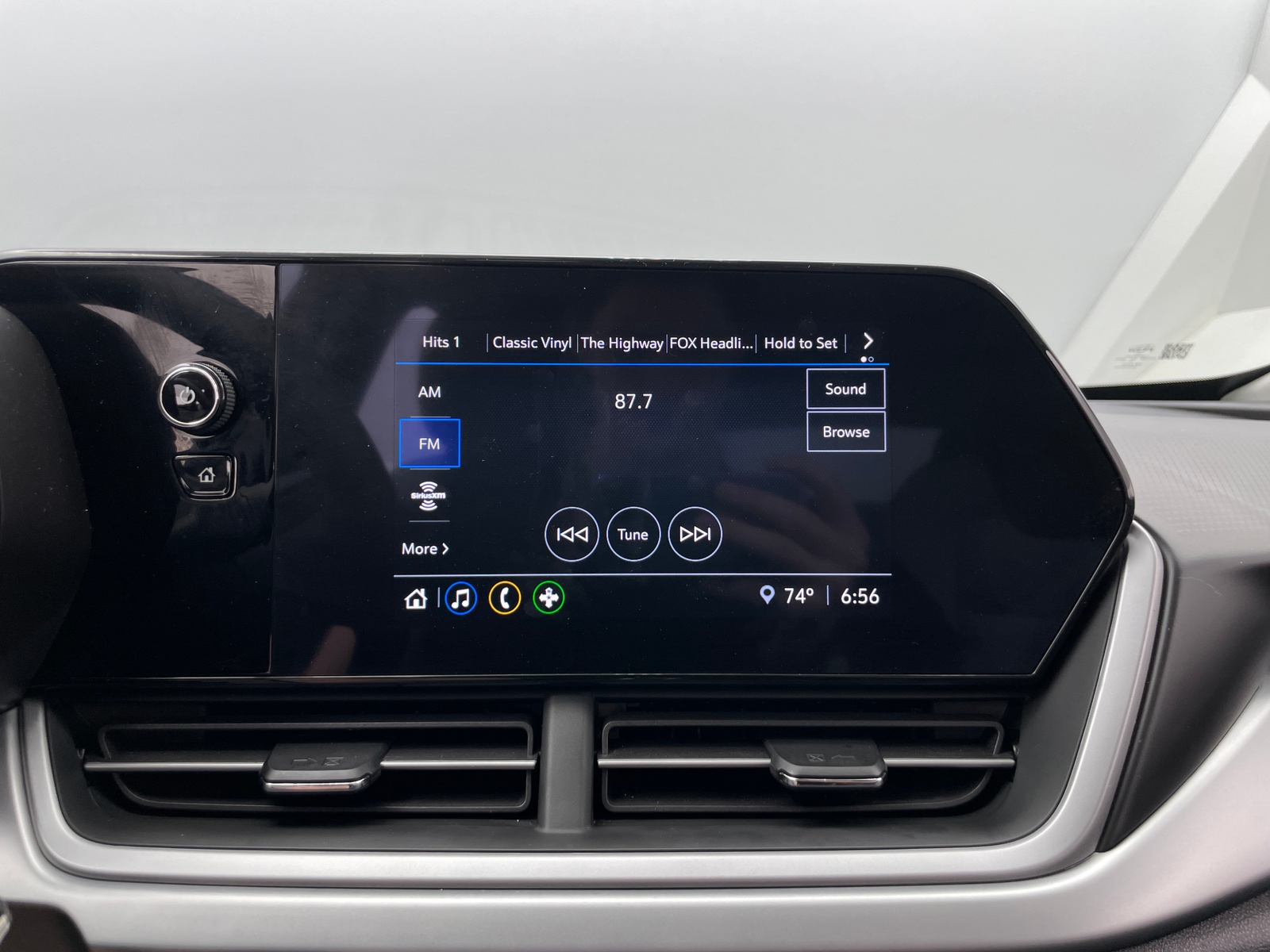 Thumbnail: 2026 Chevrolet Trax - 4