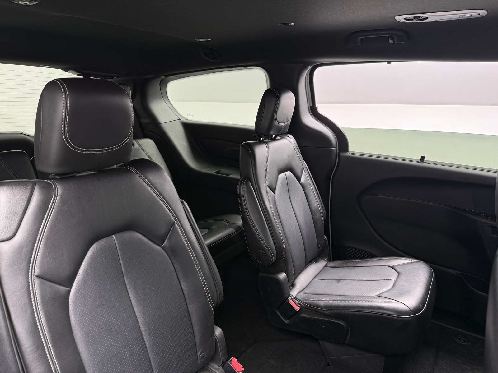 Thumbnail: 2025 Chrysler Pacifica - 5