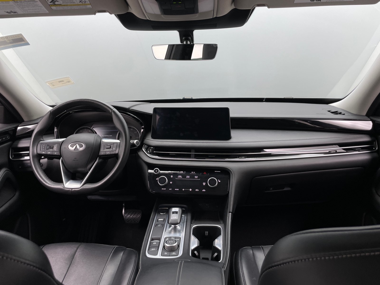 Thumbnail: 2023 INFINITI QX60 - 2
