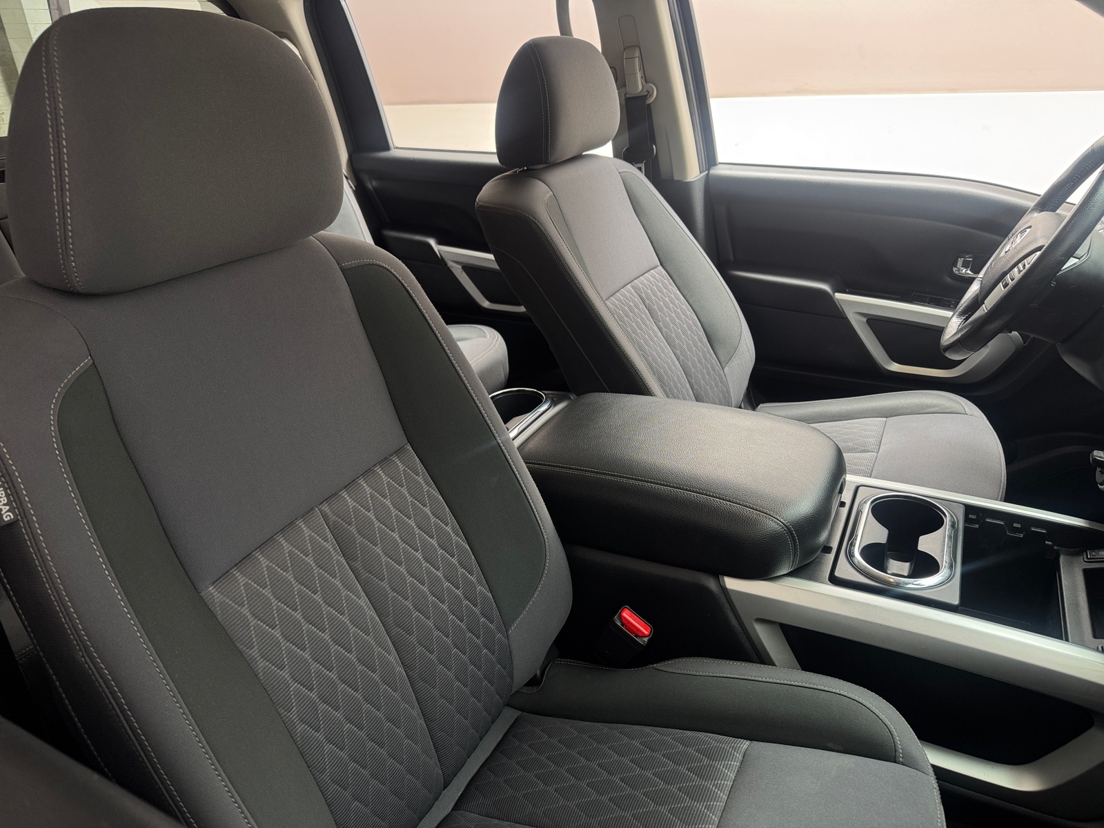 Thumbnail: 2020 Nissan Titan - 2