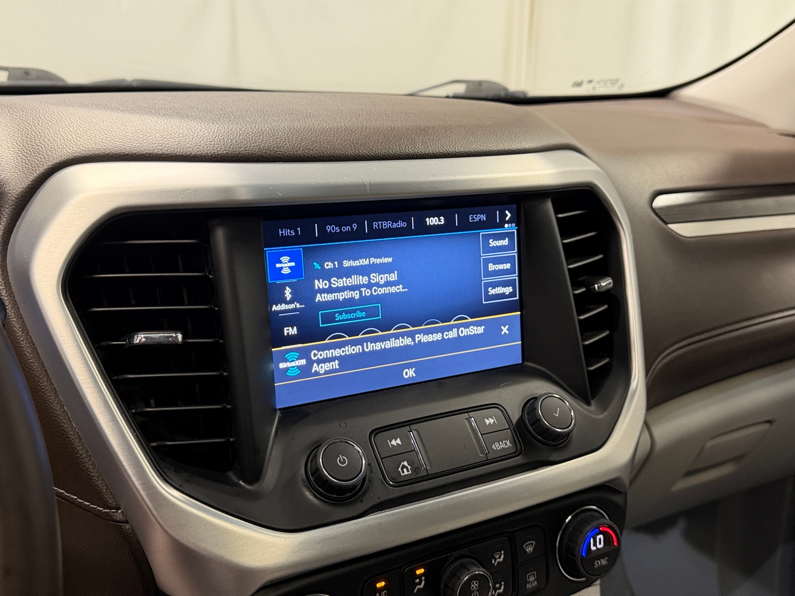 Thumbnail: 2023 GMC Acadia - 3