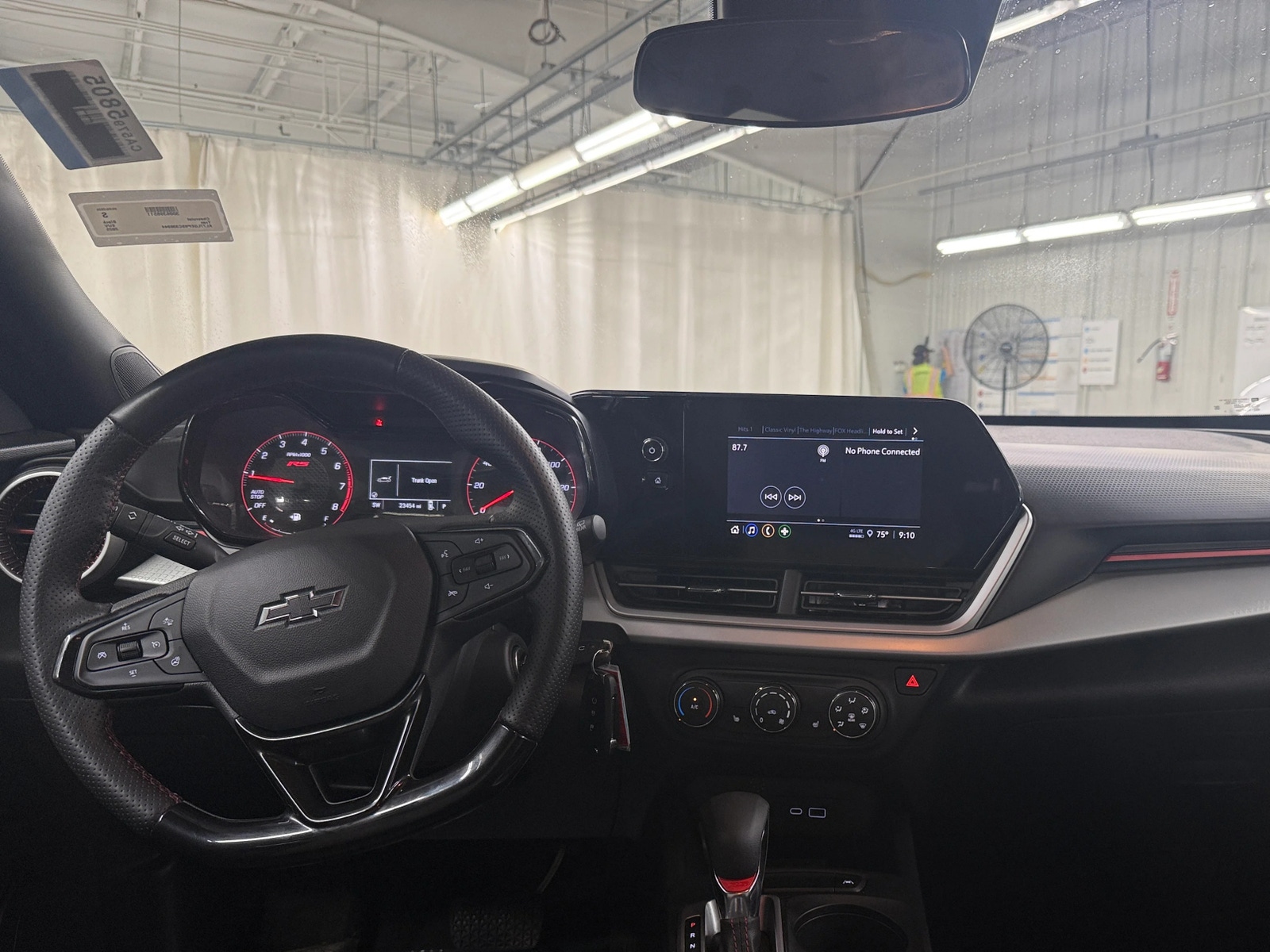 Thumbnail: 2025 Chevrolet Trax - 3