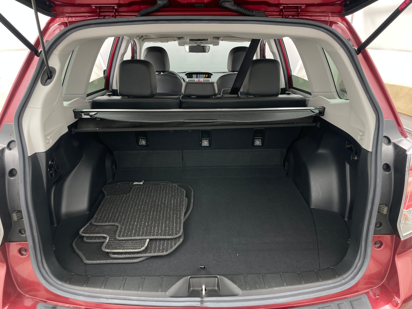 Thumbnail: 2017 Subaru Forester - 6