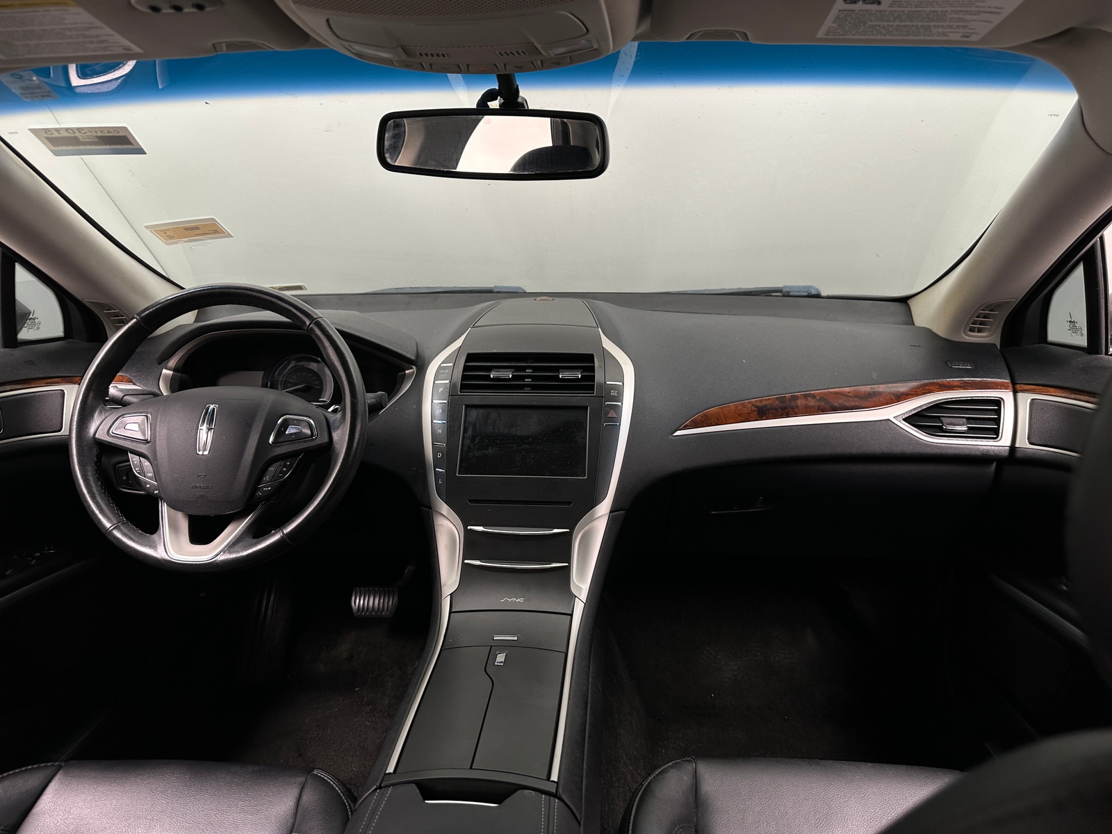 Thumbnail: 2016 Lincoln MKZ - 2