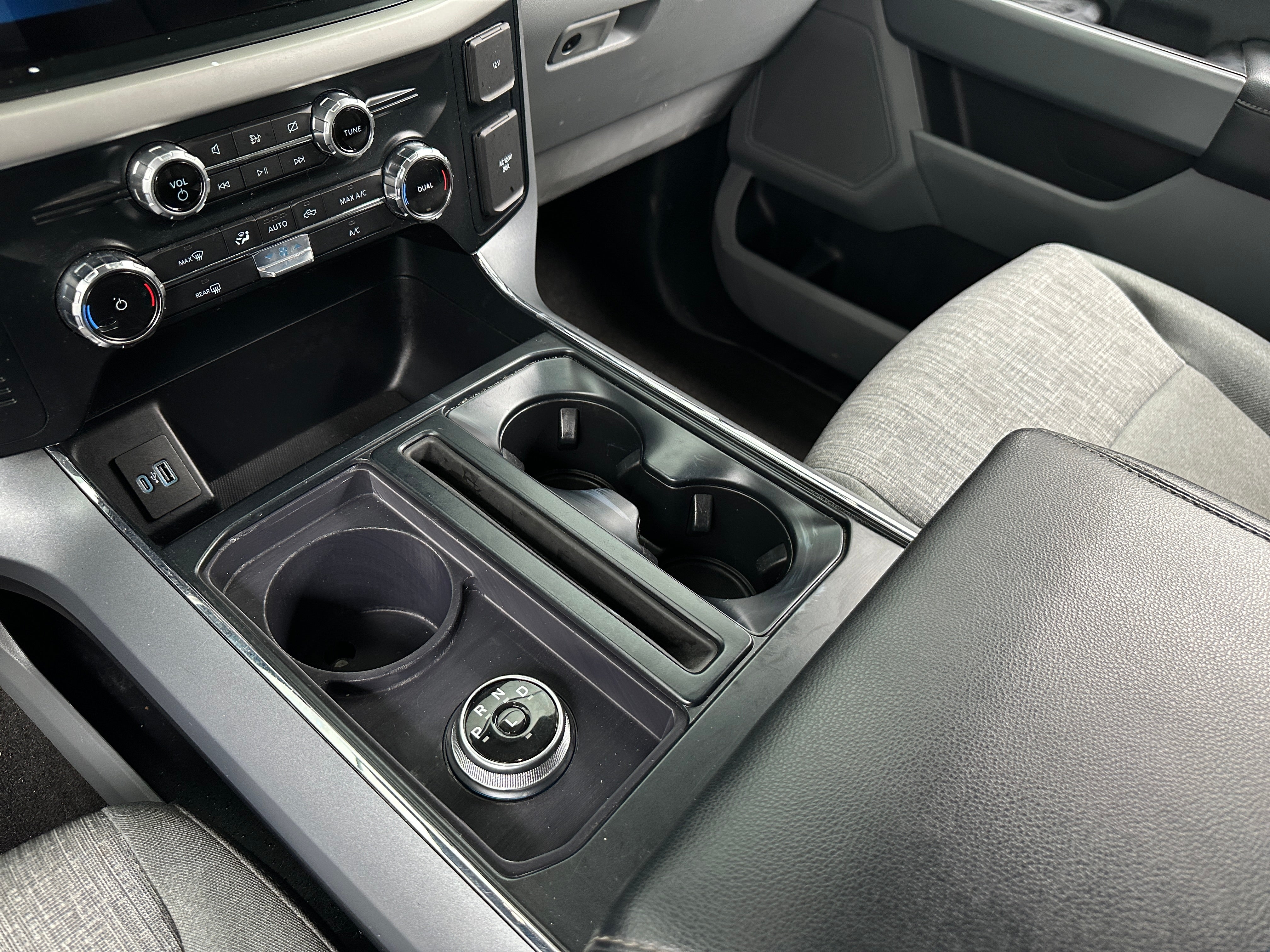 Used 2022 Ford F-150 Lightning XLT with VIN 1FTVW1EL8NWG16613 for sale in Pewaukee, WI