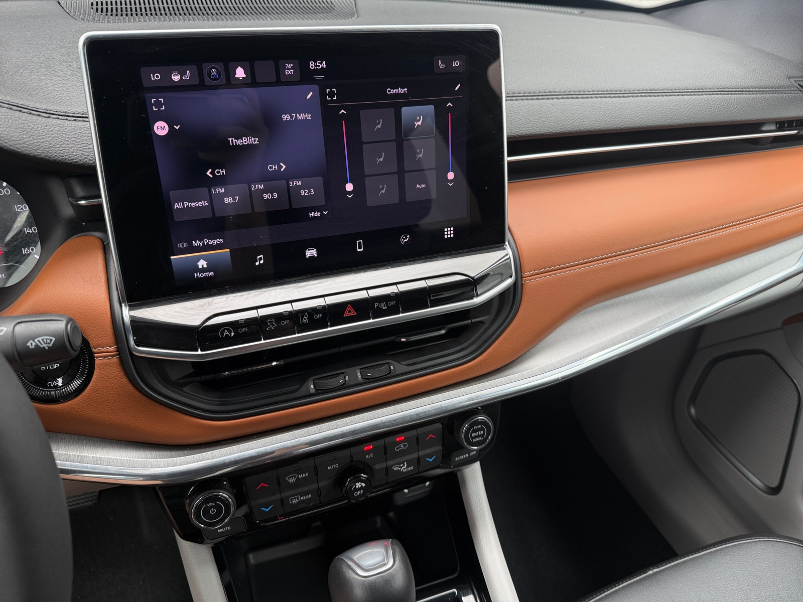 Thumbnail: 2023 Jeep Compass - 3