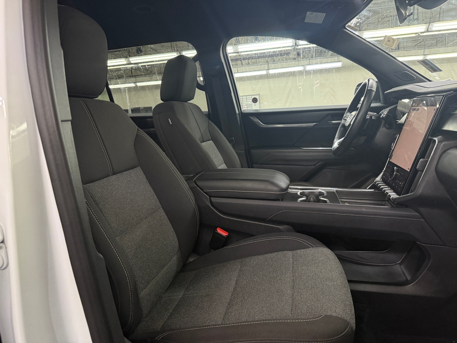 Thumbnail: 2025 GMC Acadia - 2