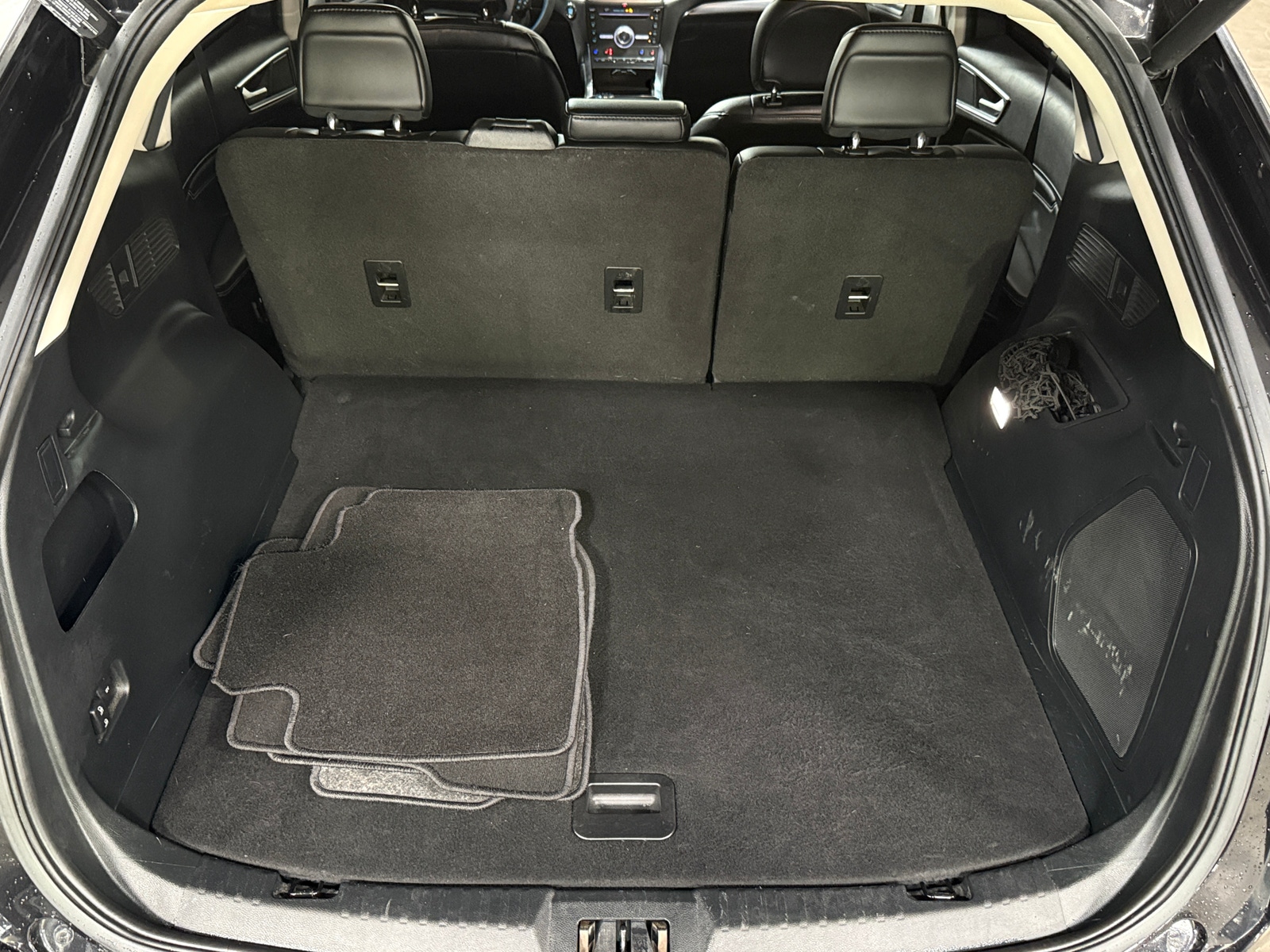 Thumbnail: 2019 Ford Edge - 6