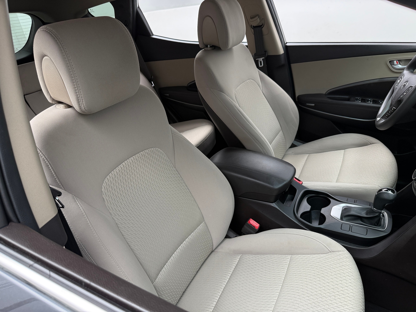 Thumbnail: 2017 Hyundai Santa Fe - 2