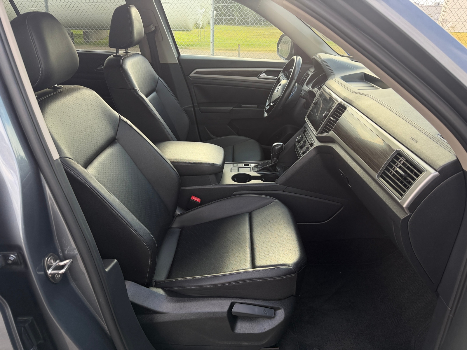 Thumbnail: 2018 Volkswagen Atlas - 2