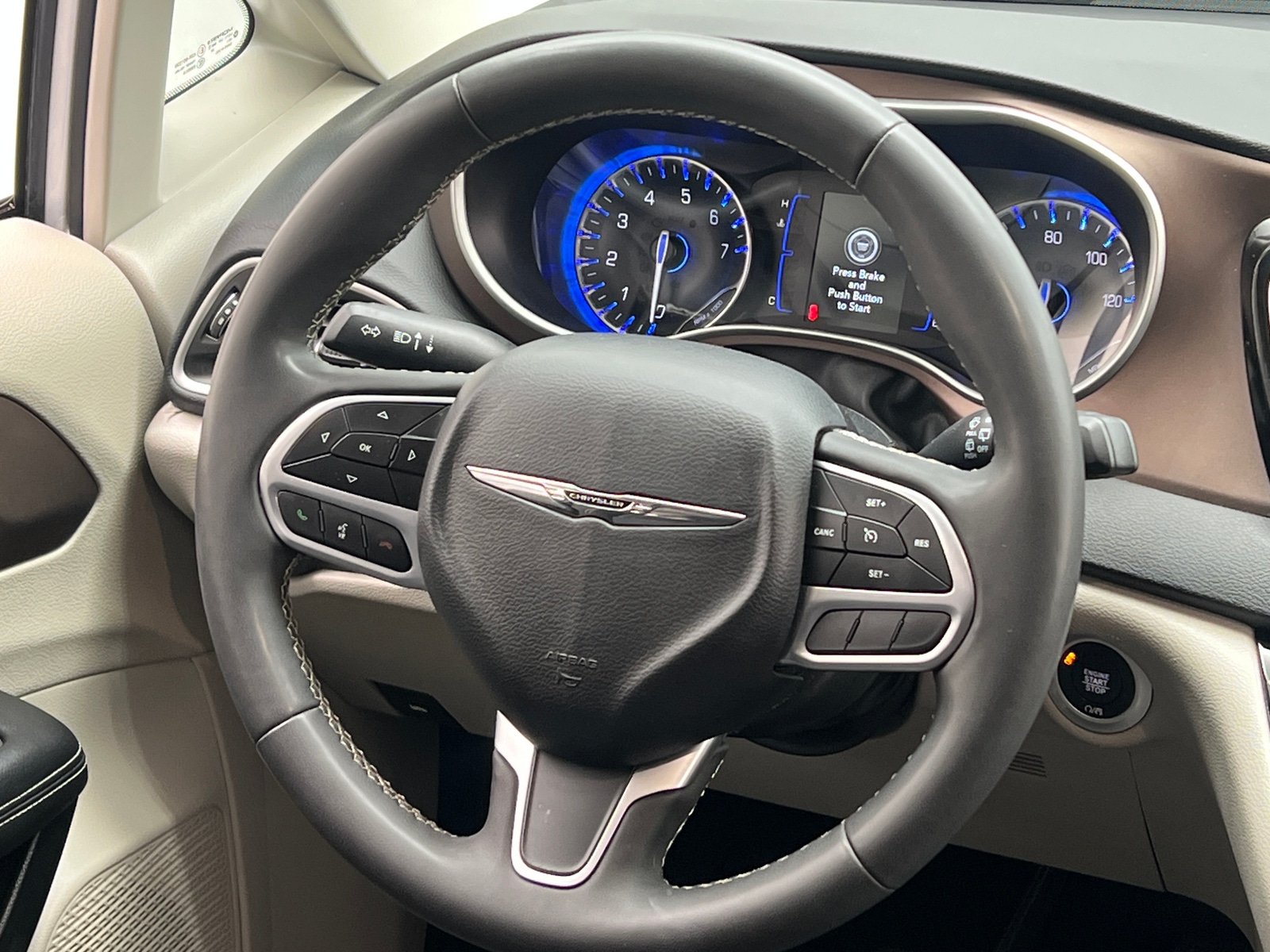 Thumbnail: 2024 Chrysler Voyager - 5