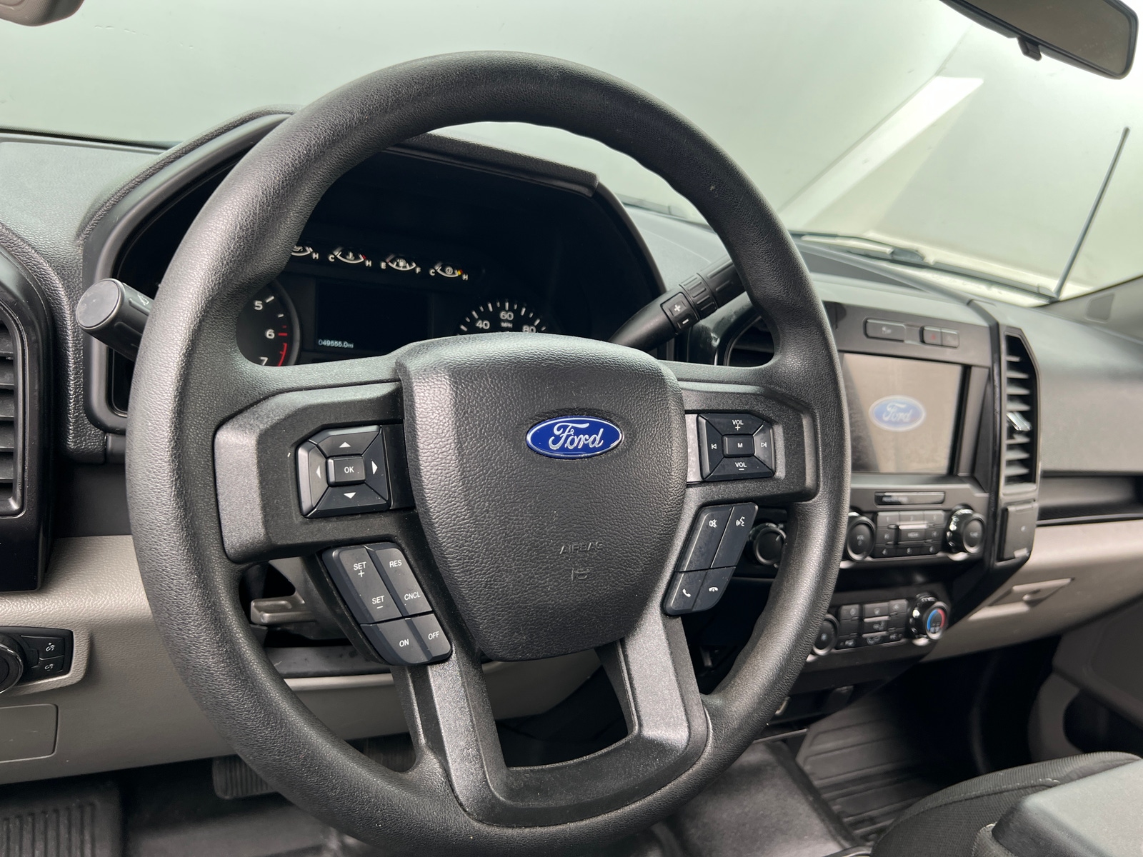 Thumbnail: 2019 Ford Econoline - 5