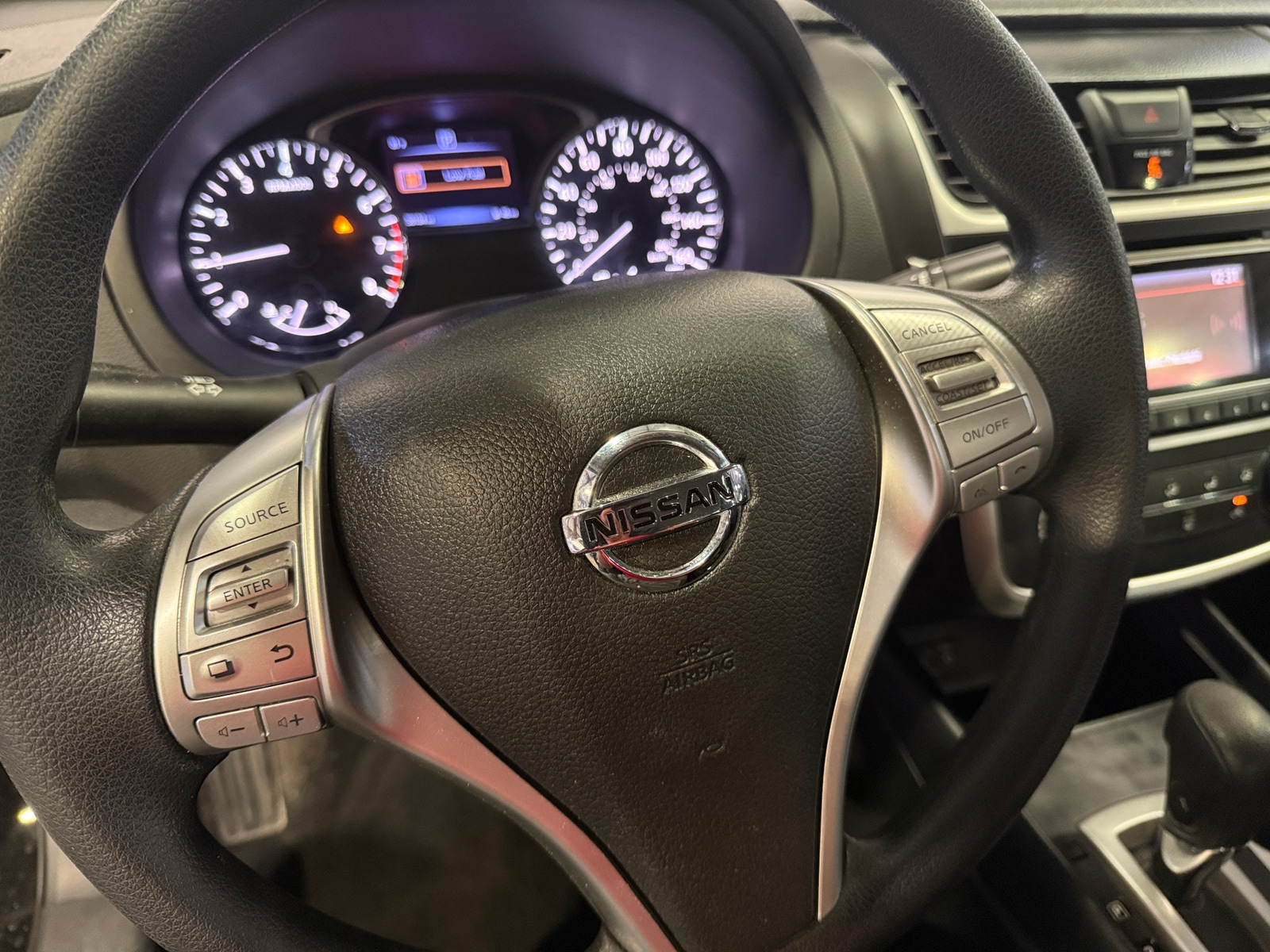 Thumbnail: 2017 Nissan Altima - 5