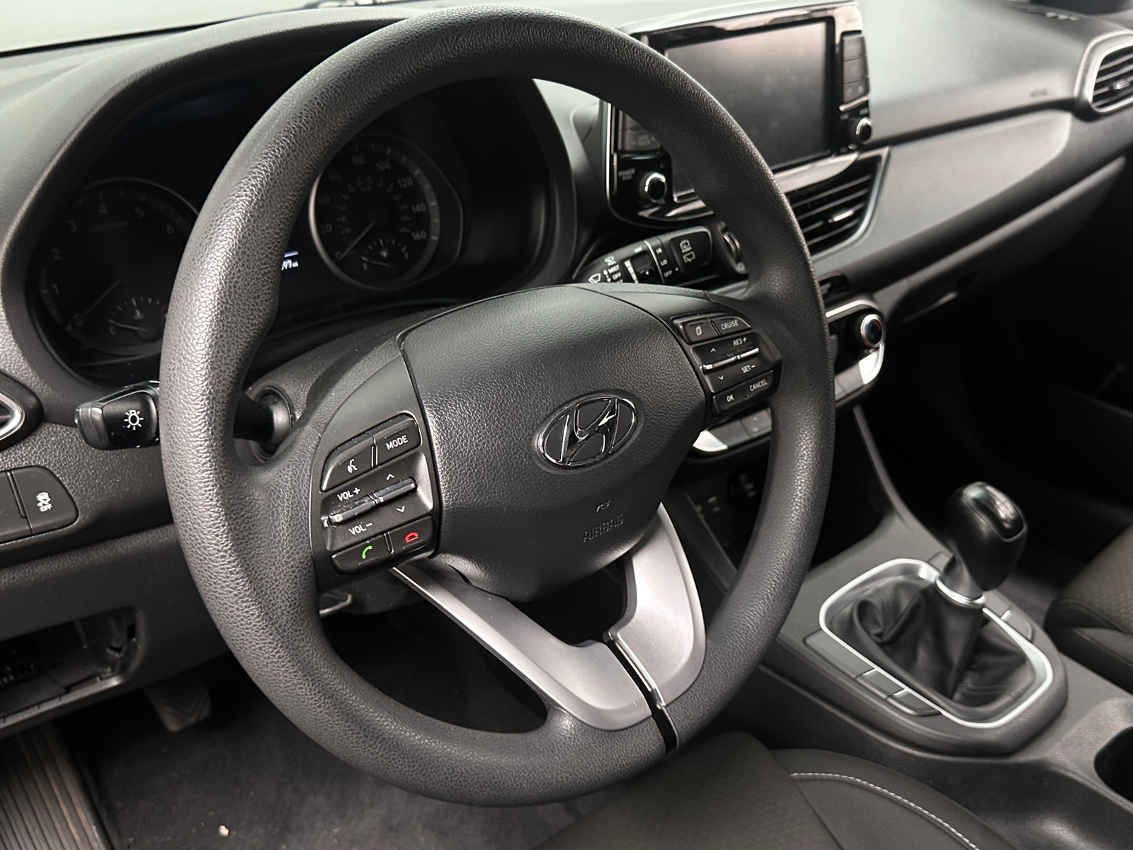 Thumbnail: 2018 Hyundai Elantra - 5