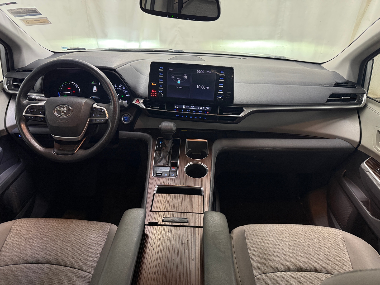 Thumbnail: 2021 Toyota Sienna - 3