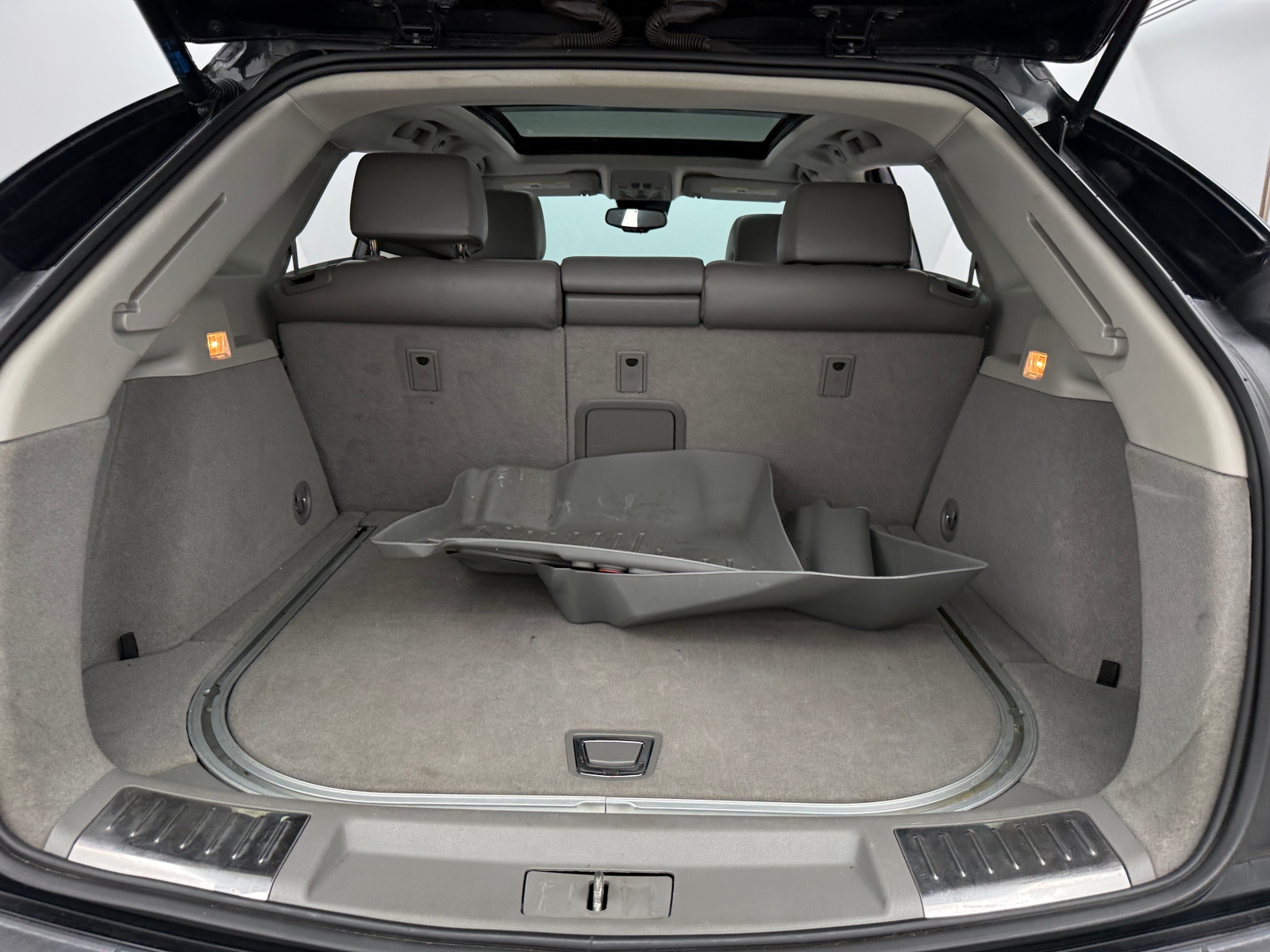 Thumbnail: 2012 Cadillac SRX - 6