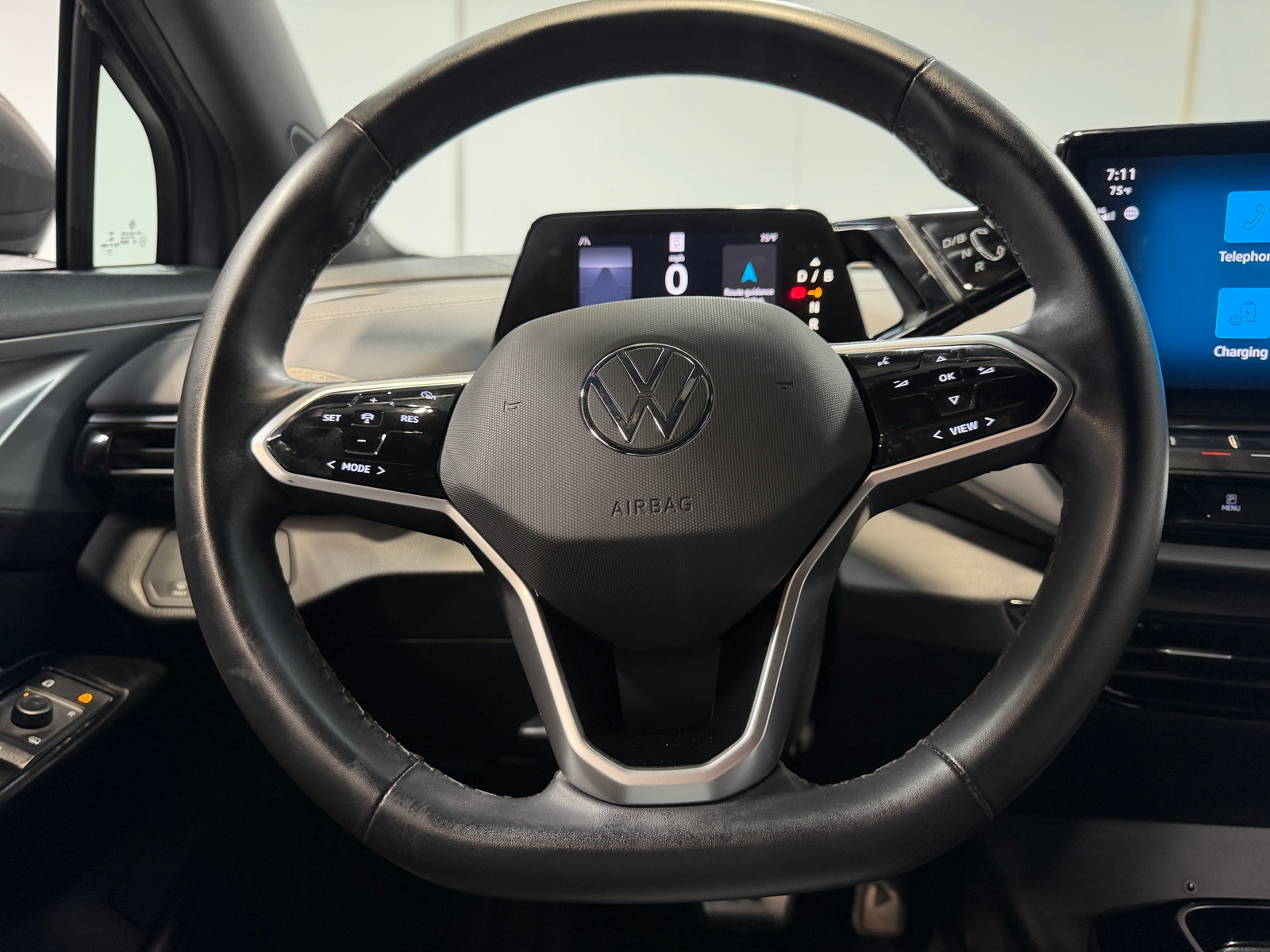 Thumbnail: 2023 Volkswagen ID.4 - 5