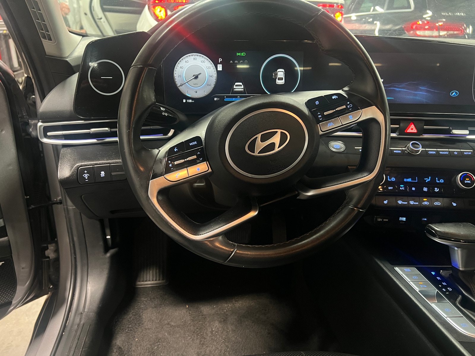 Thumbnail: 2024 Hyundai Elantra - 4