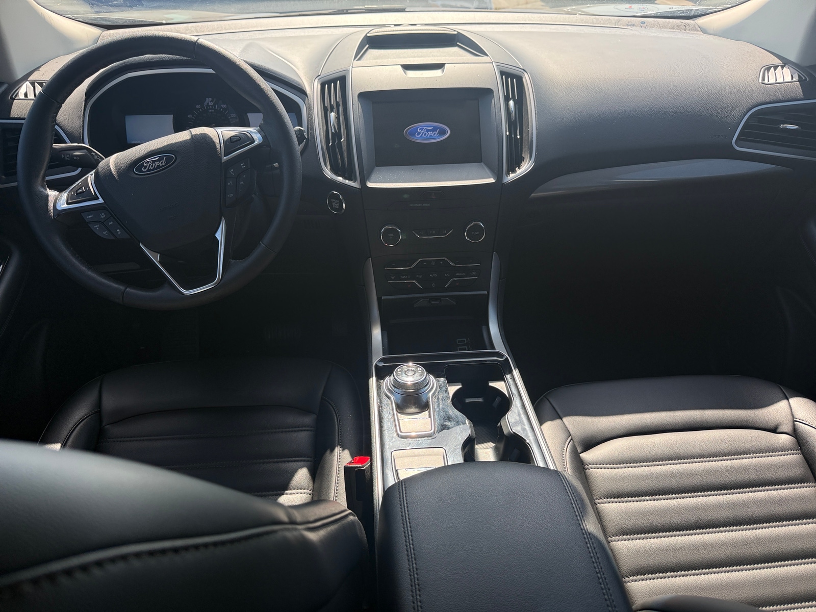 Thumbnail: 2020 Ford Edge - 2
