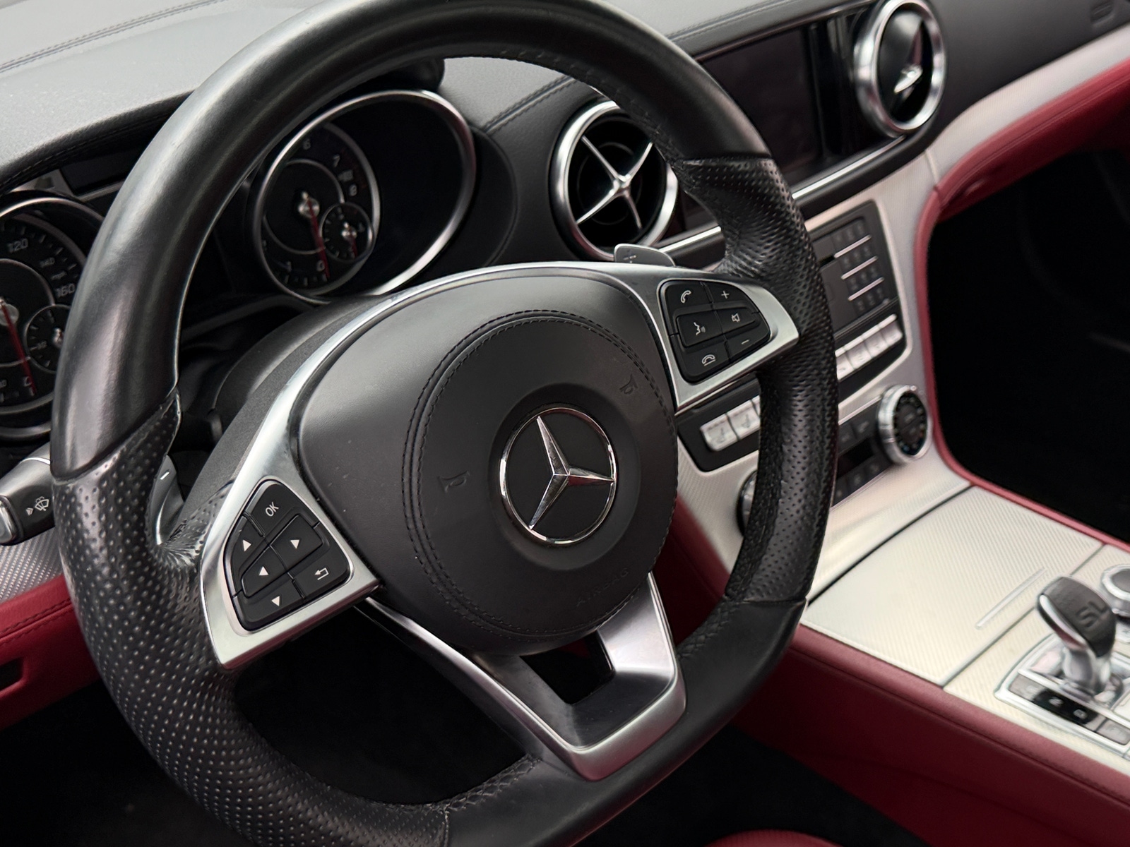 Thumbnail: 2017 Mercedes-Benz SL-Class - 4