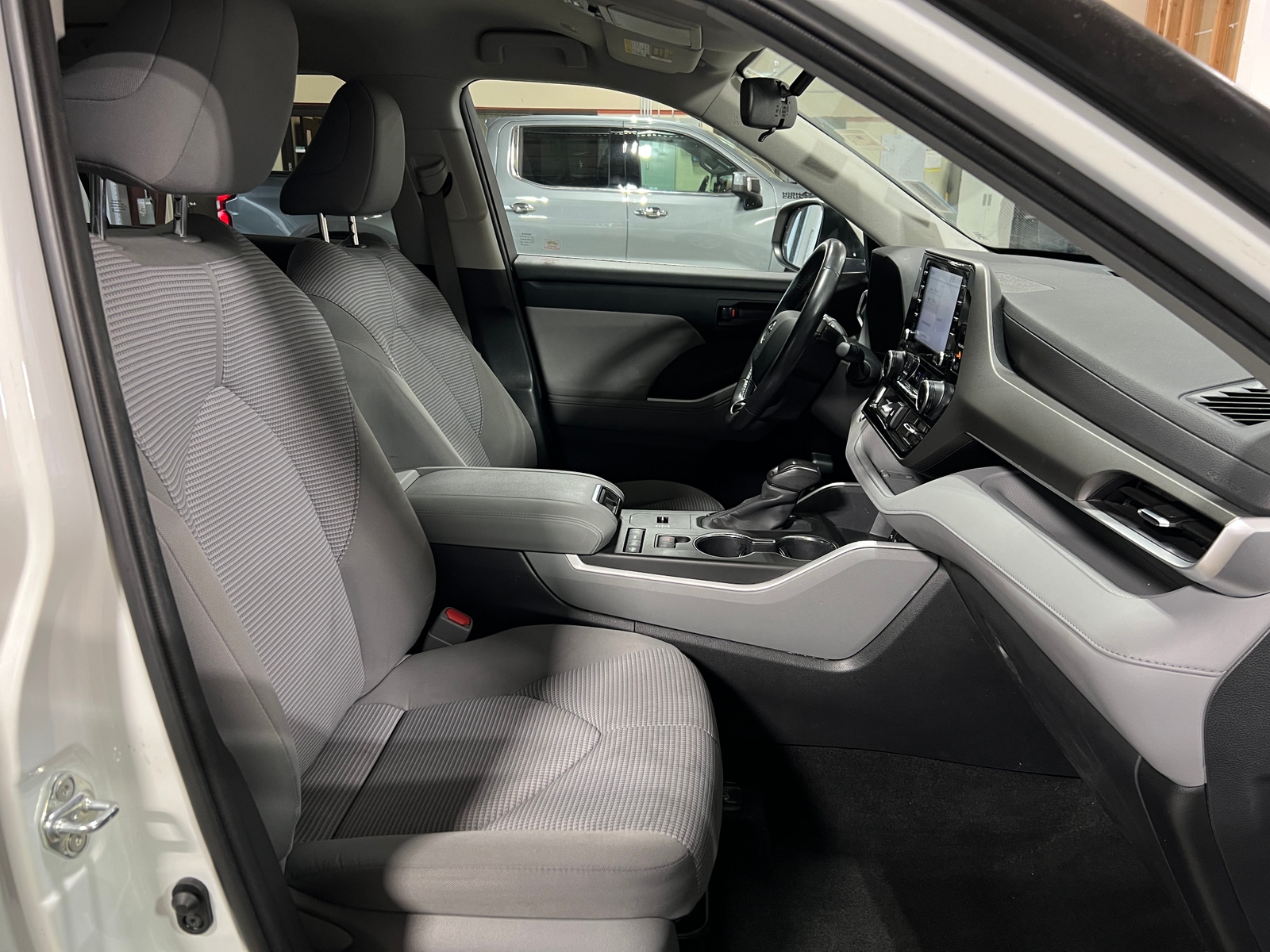 Thumbnail: 2020 Toyota Highlander - 2