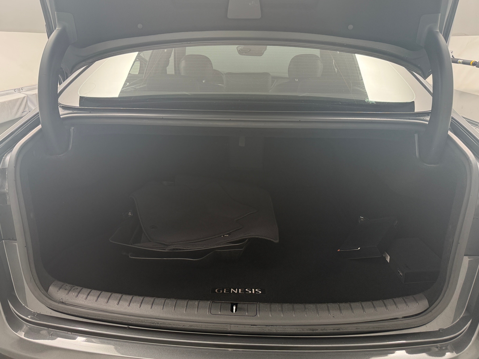 Thumbnail: 2019 Genesis G80 - 6