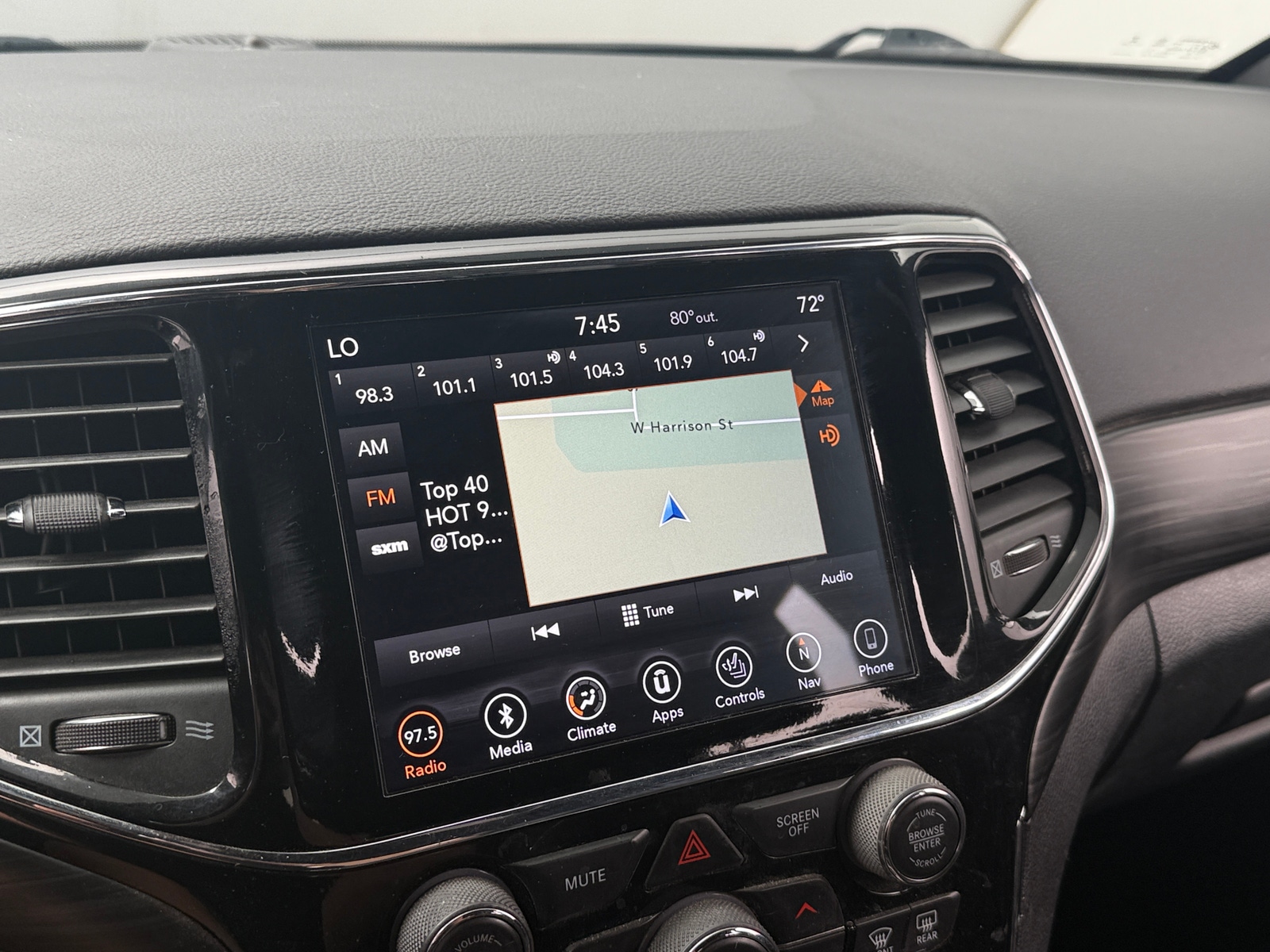Thumbnail: 2019 Jeep Grand Cherokee - 3