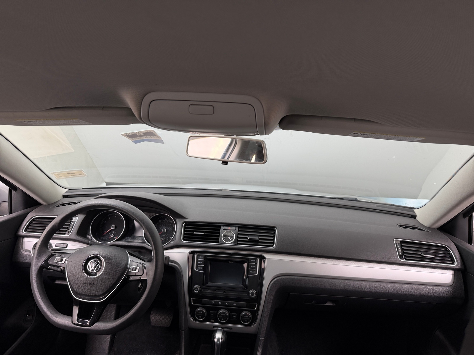 Thumbnail: 2017 Volkswagen Passat - 3