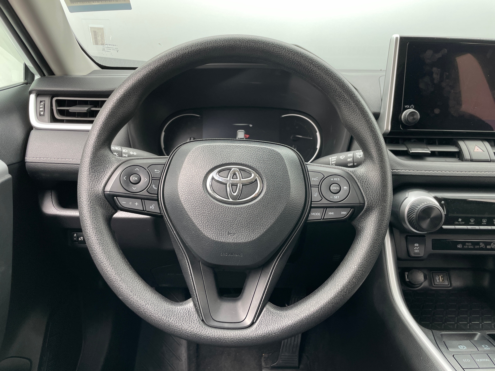 Thumbnail: 2025 Toyota RAV4 - 5
