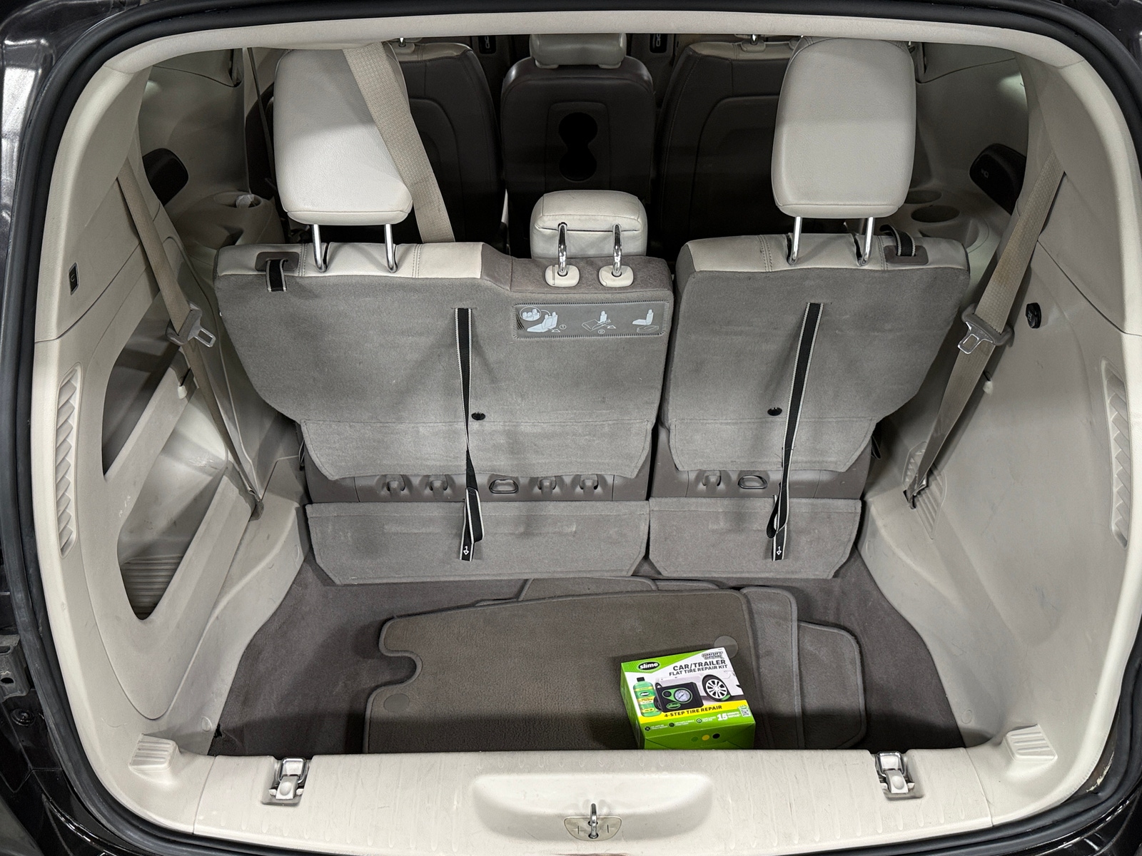 Thumbnail: 2017 Chrysler Pacifica - 6