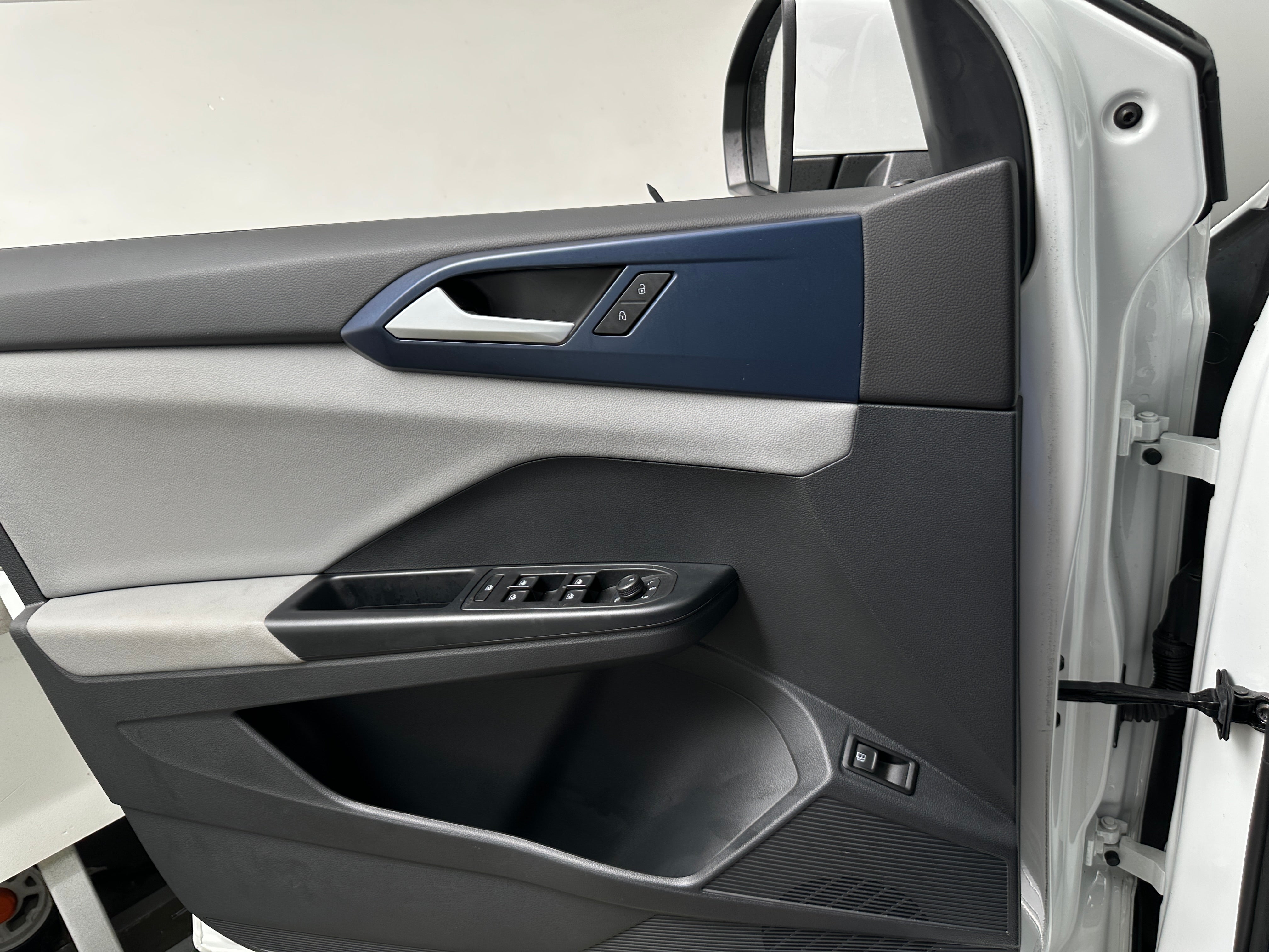2023 Volkswagen Taos