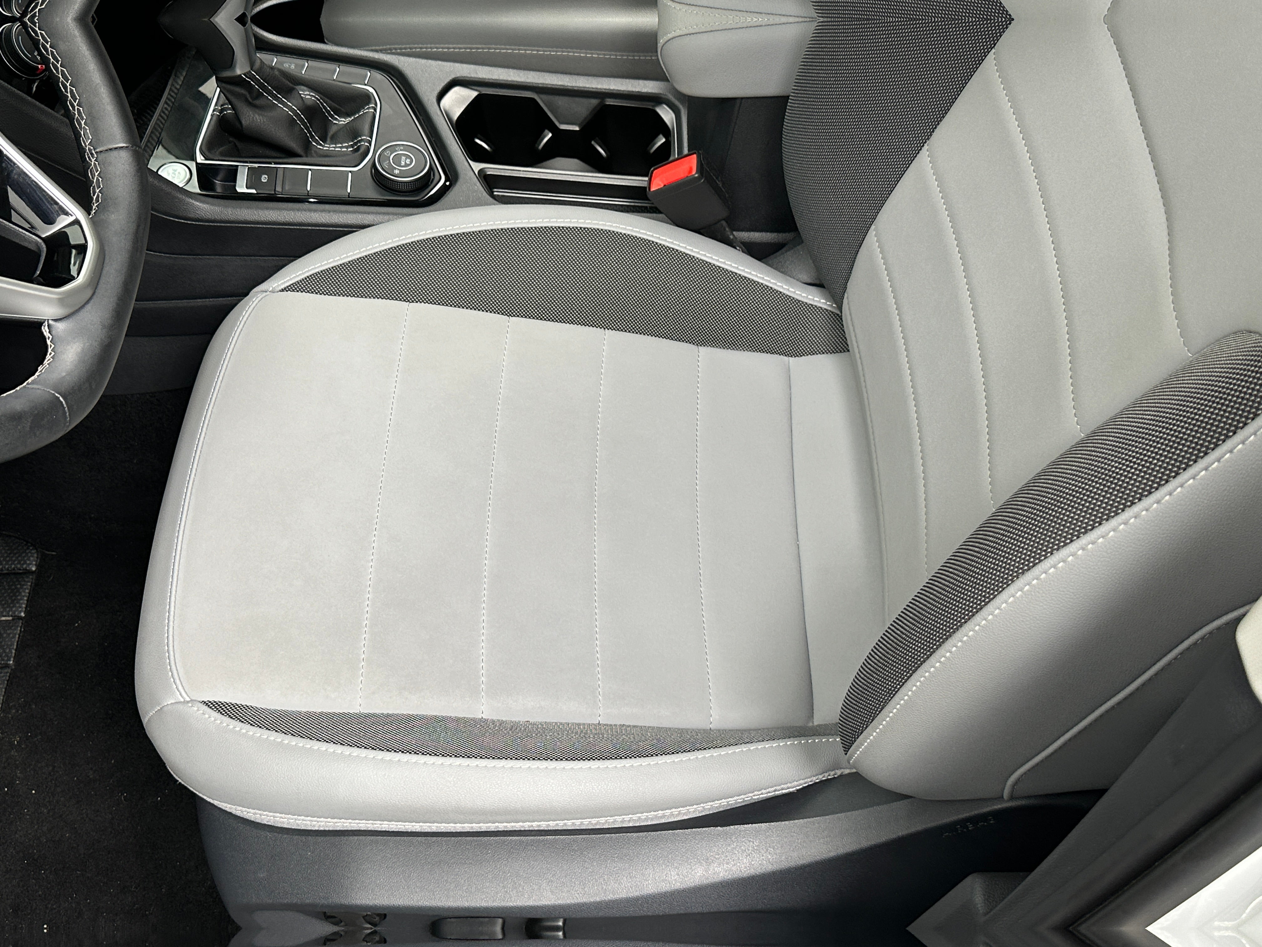2023 Volkswagen Taos SE - Photo 20