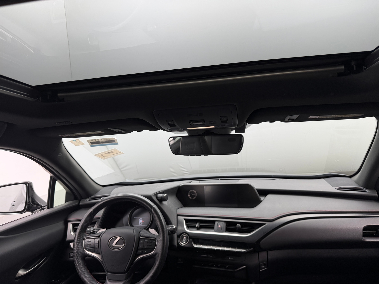 Thumbnail: 2019 Lexus UX - 2