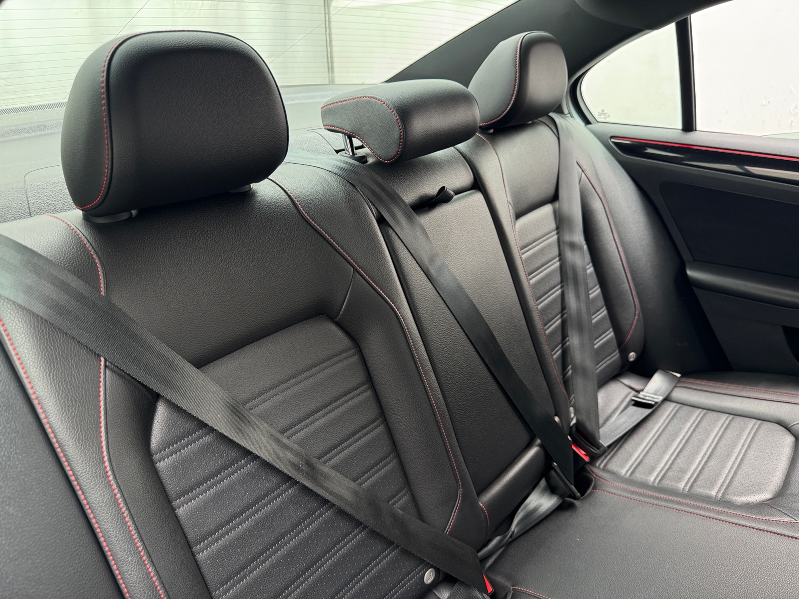 Thumbnail: 2017 Volkswagen Jetta - 5