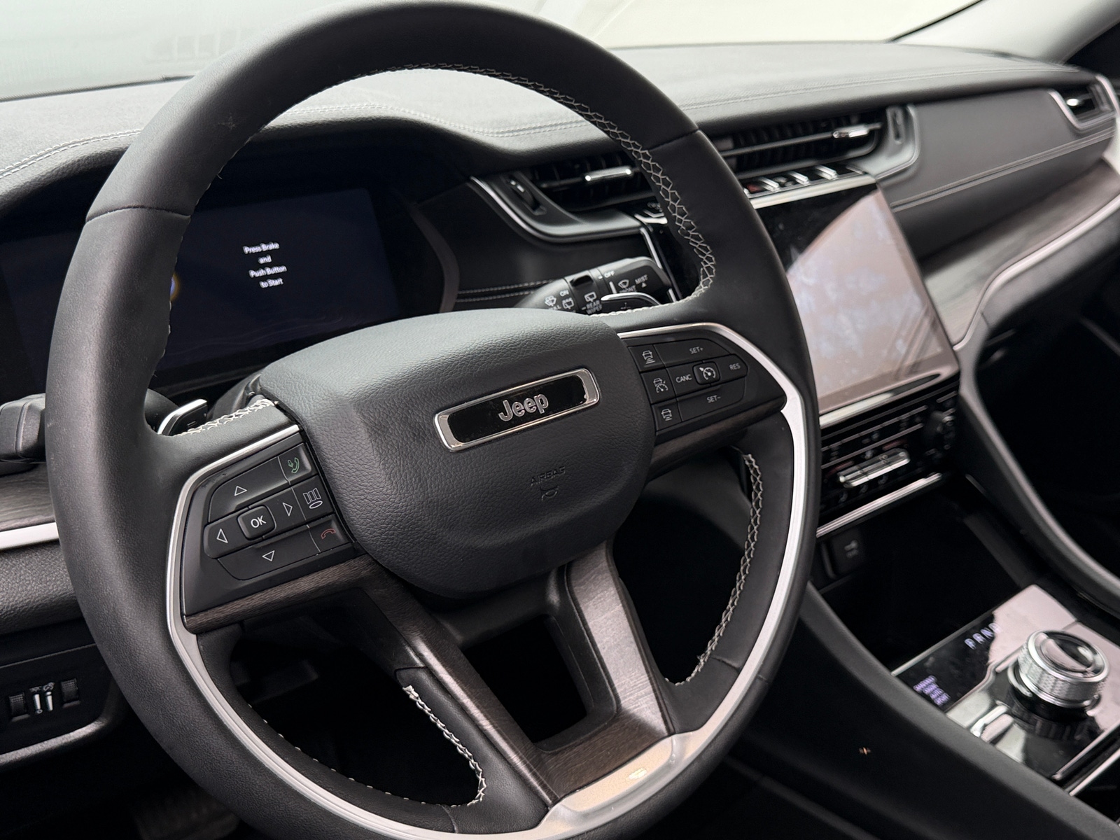 Thumbnail: 2023 Jeep Grand Cherokee - 4