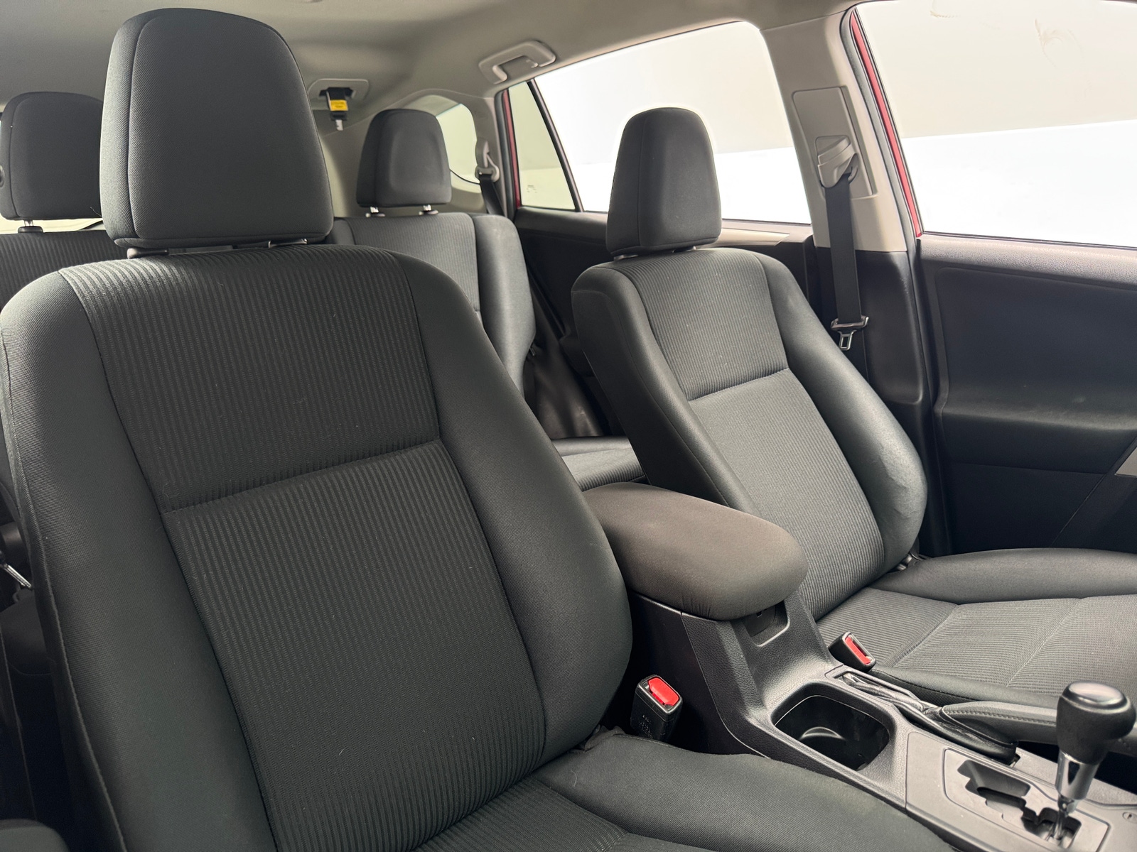 Thumbnail: 2018 Toyota RAV4 - 2
