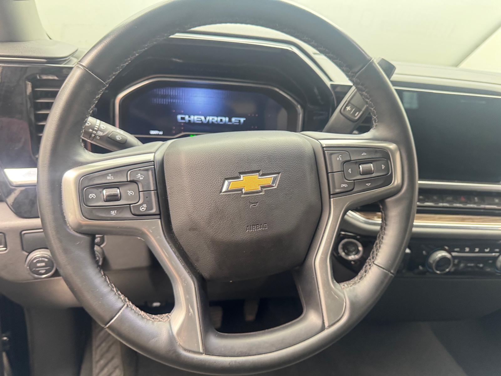 Thumbnail: 2023 Chevrolet Silverado 1500 - 5