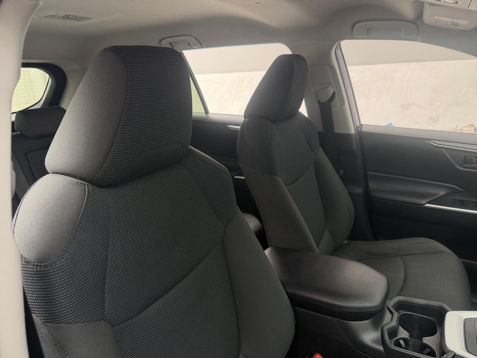 Thumbnail: 2020 Toyota RAV4 - 2