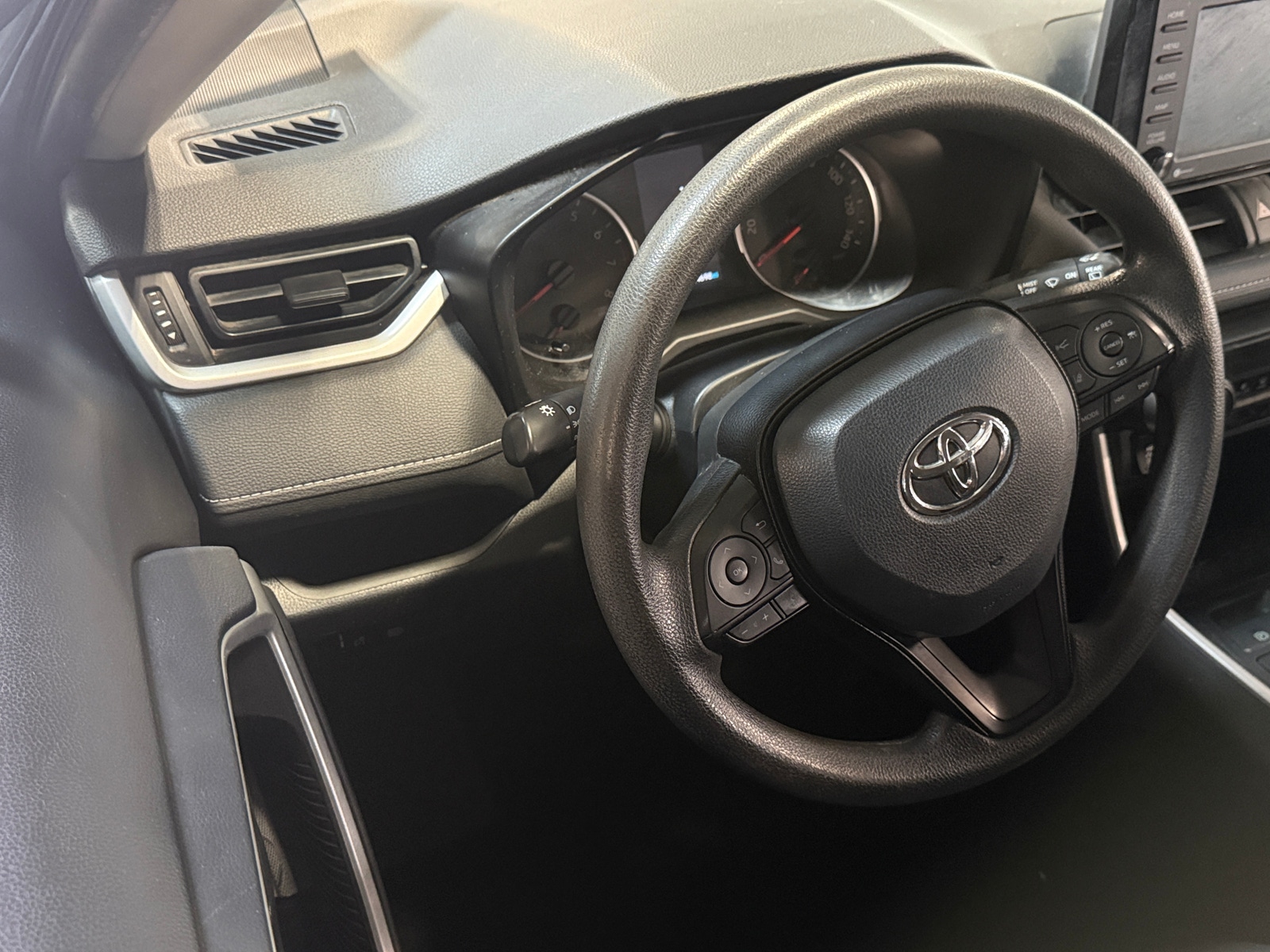 Thumbnail: 2020 Toyota RAV4 - 5